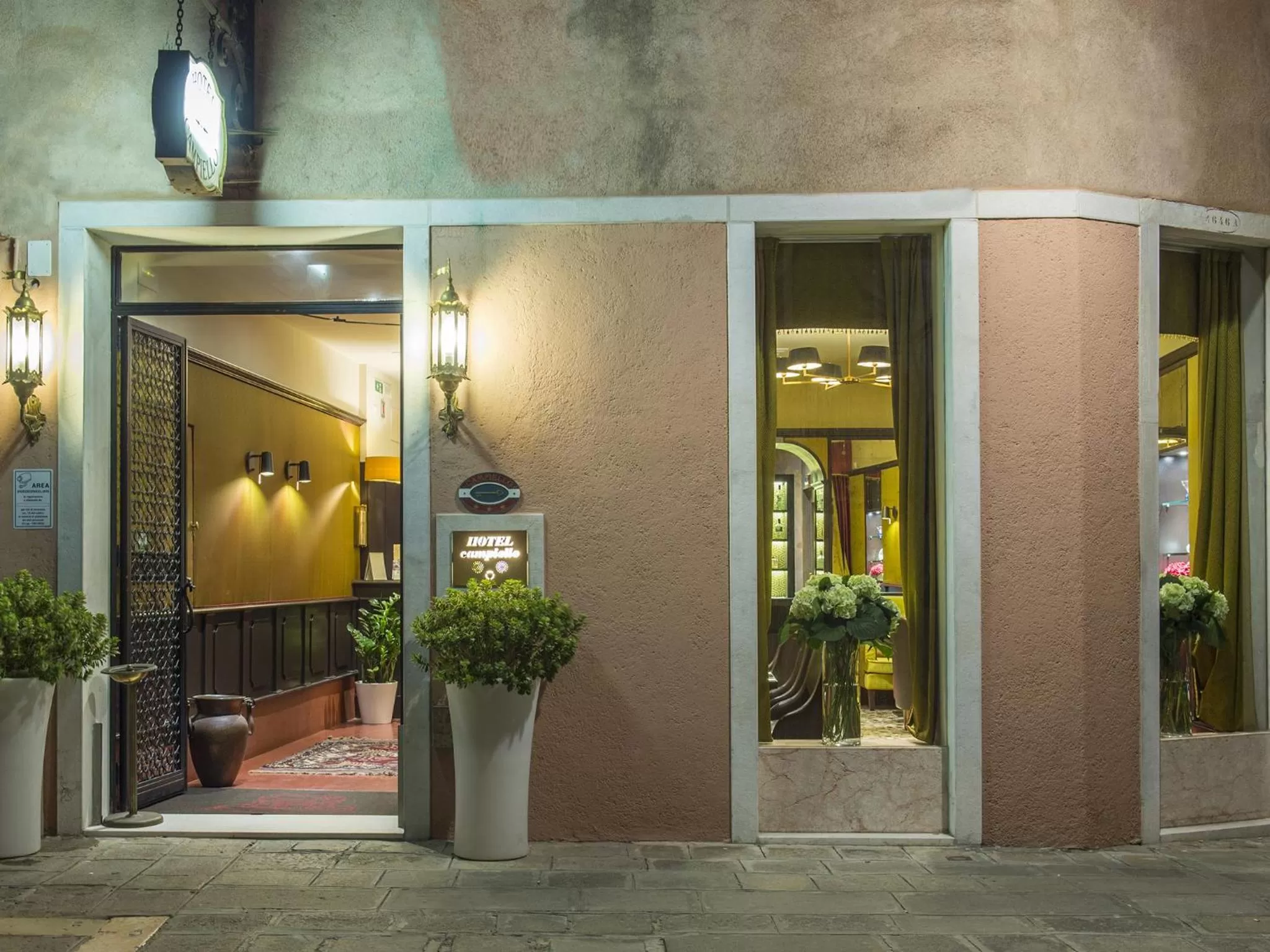 Facade/entrance in Hotel Campiello