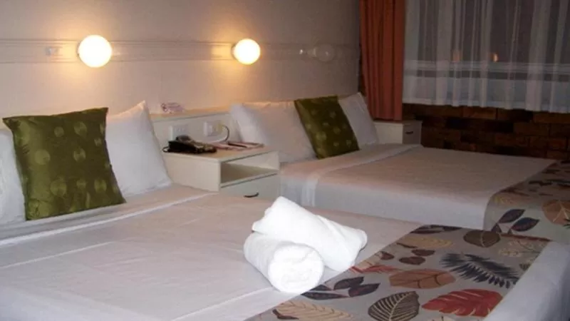 Twin Room with Two Double Beds in Best Western Parkside Motor Inn