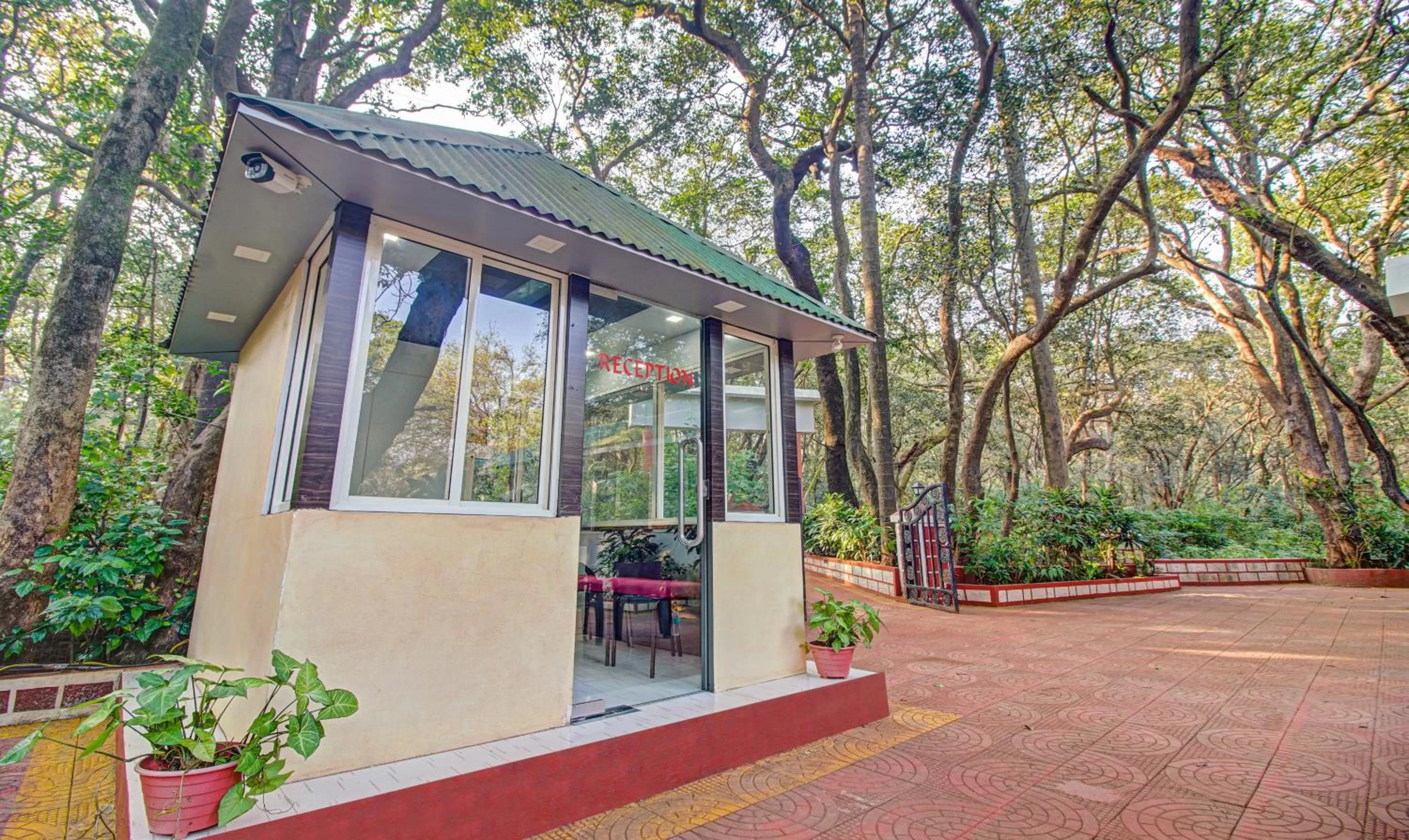 Property Building in Treebo Trend Shalimar In The Forest Matheran