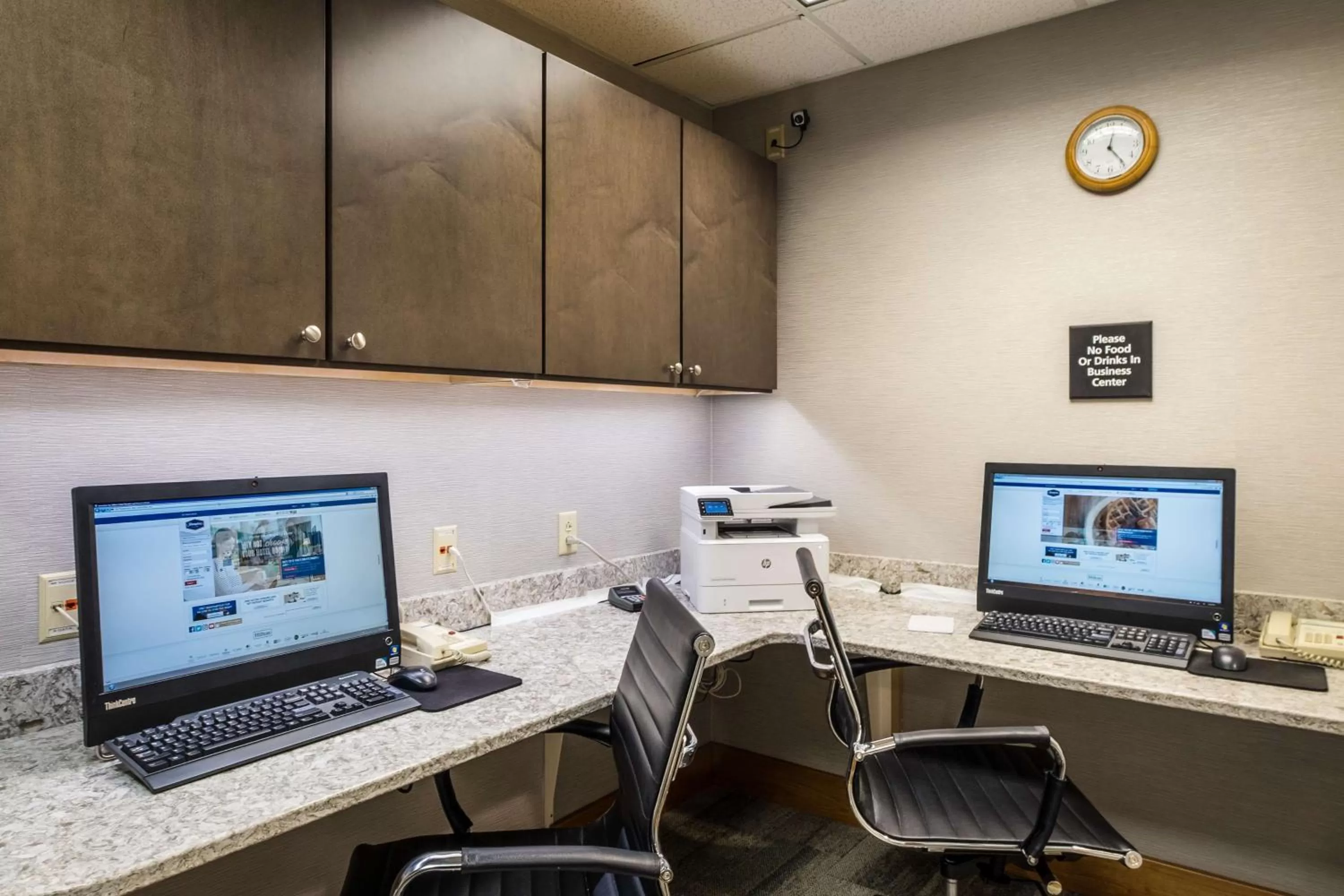 Business facilities in Hampton Inn Waterville