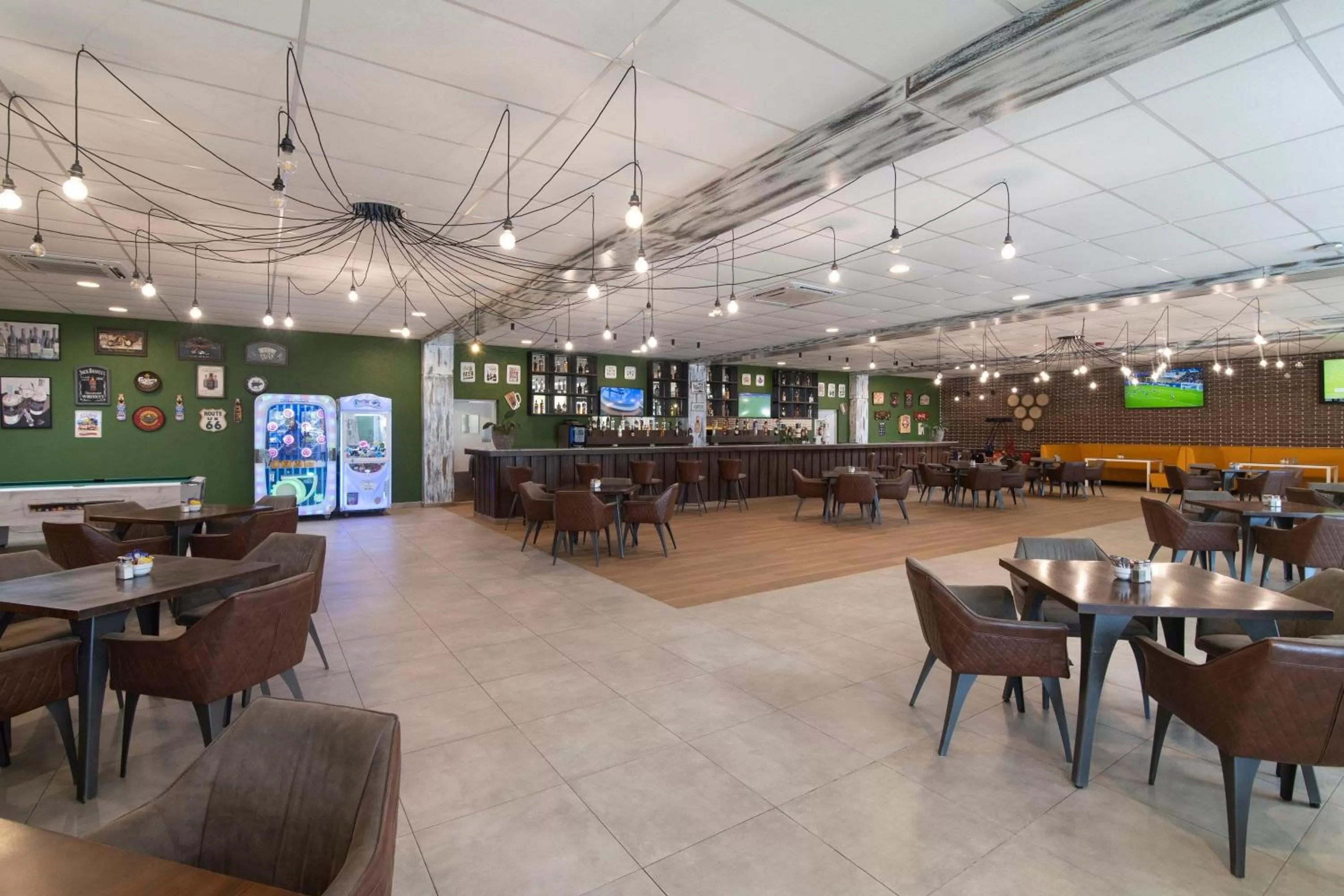 Lounge or bar in Serenade Punta Cana Beach & Spa Resort