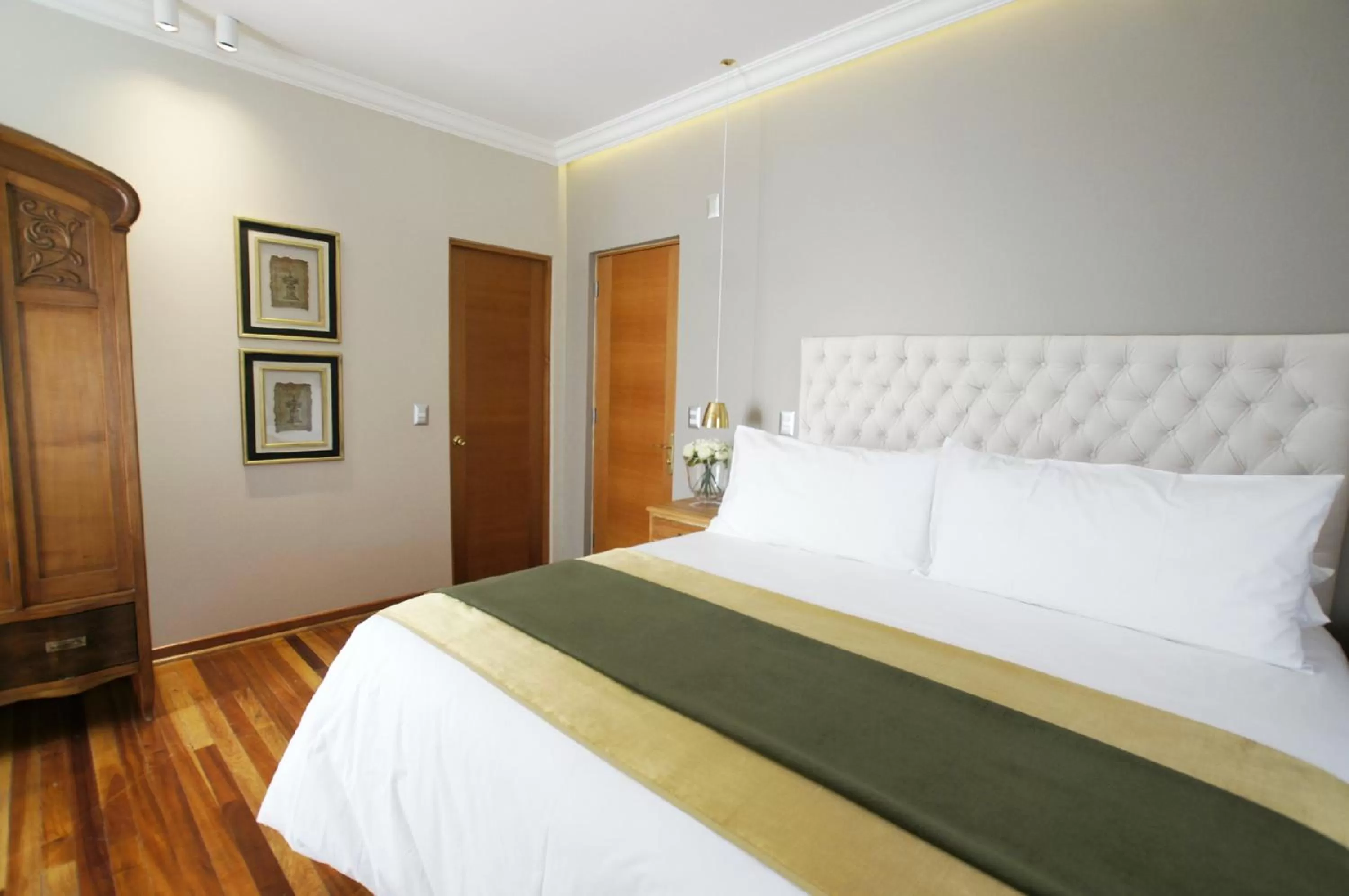 Bedroom, Bed in Quiral Hotel Boutique