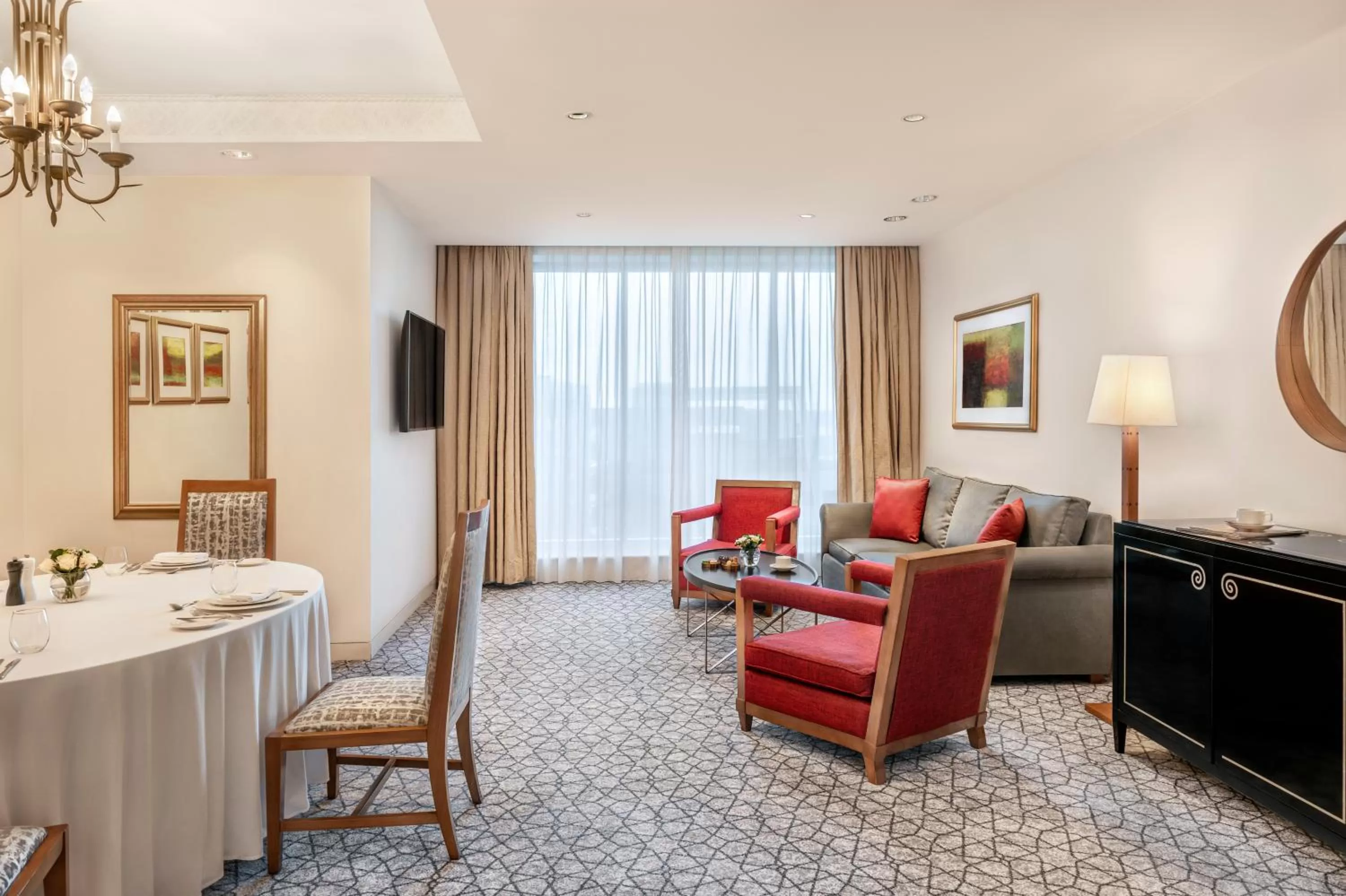 Communal lounge/ TV room in The H Dubai