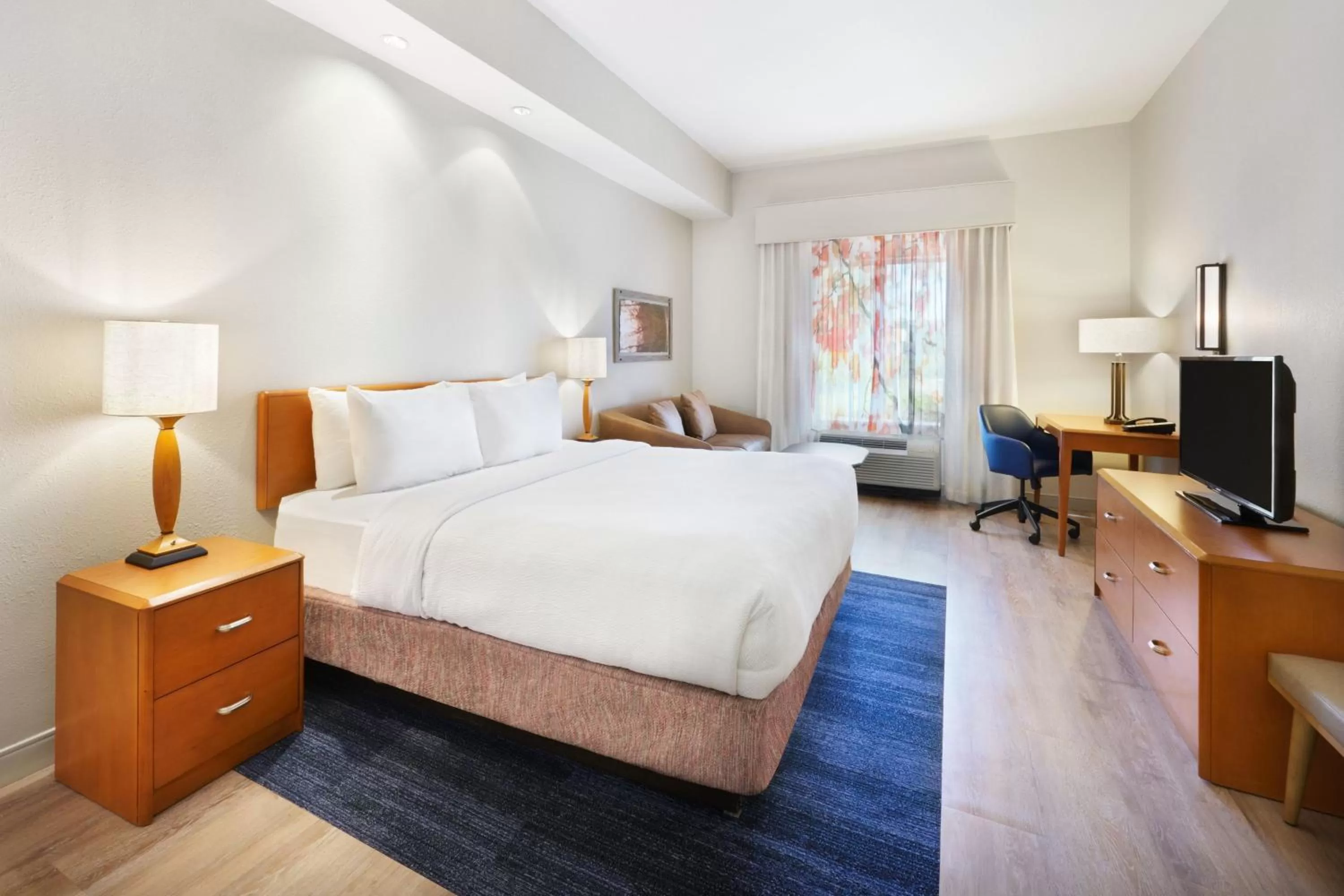 Photo of the whole room, Bed in Fairfield Inn & Suites By Marriott Hinesville Fort Stewart