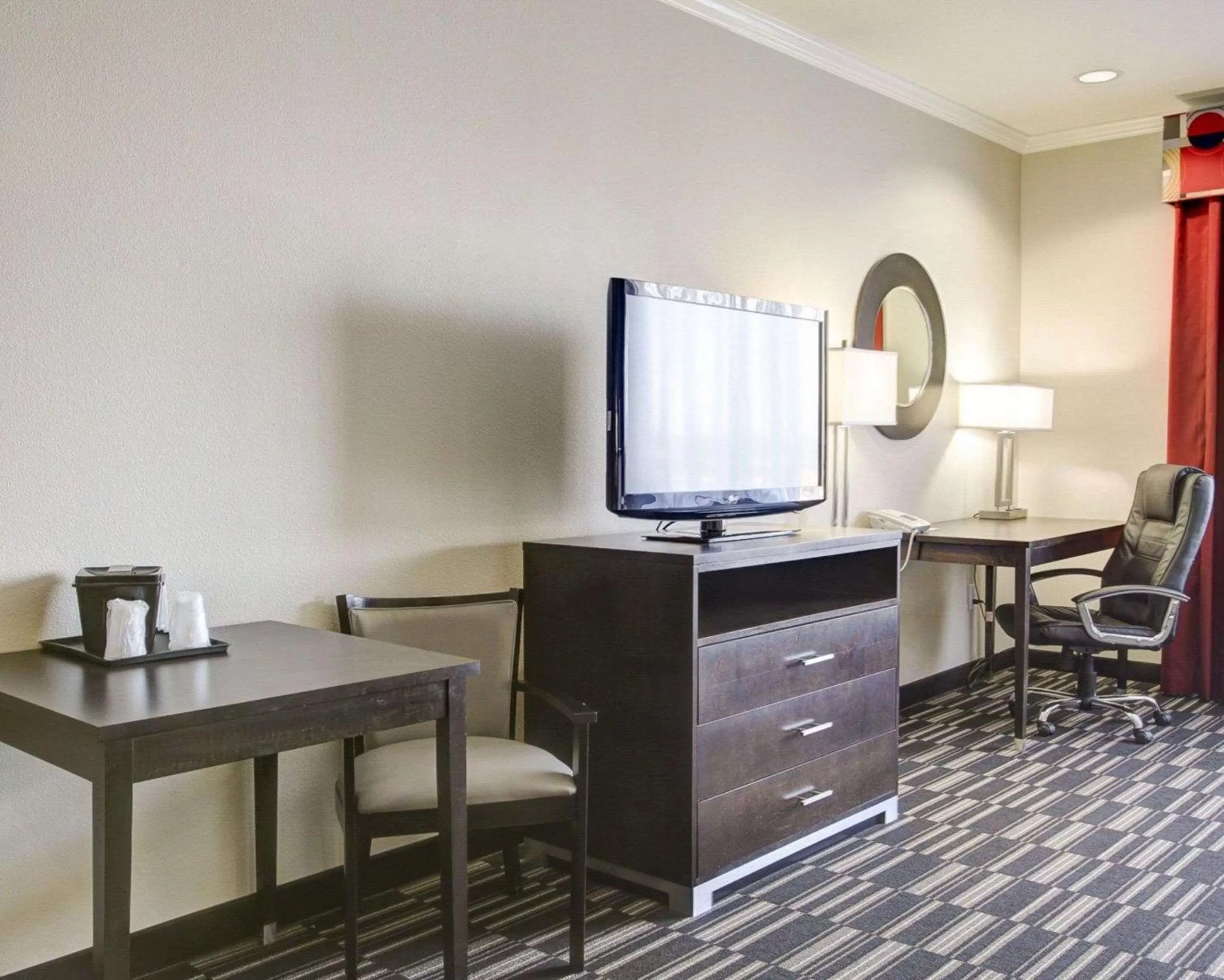 Photo of the whole room in Quality Inn & Suites Bryan-College Station