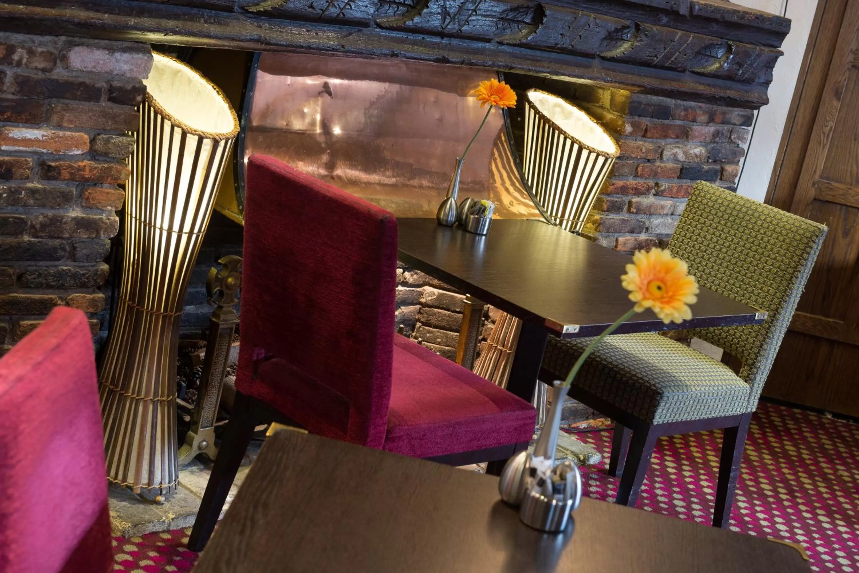 Lounge or bar in Best Western The Rose & Crown Hotel