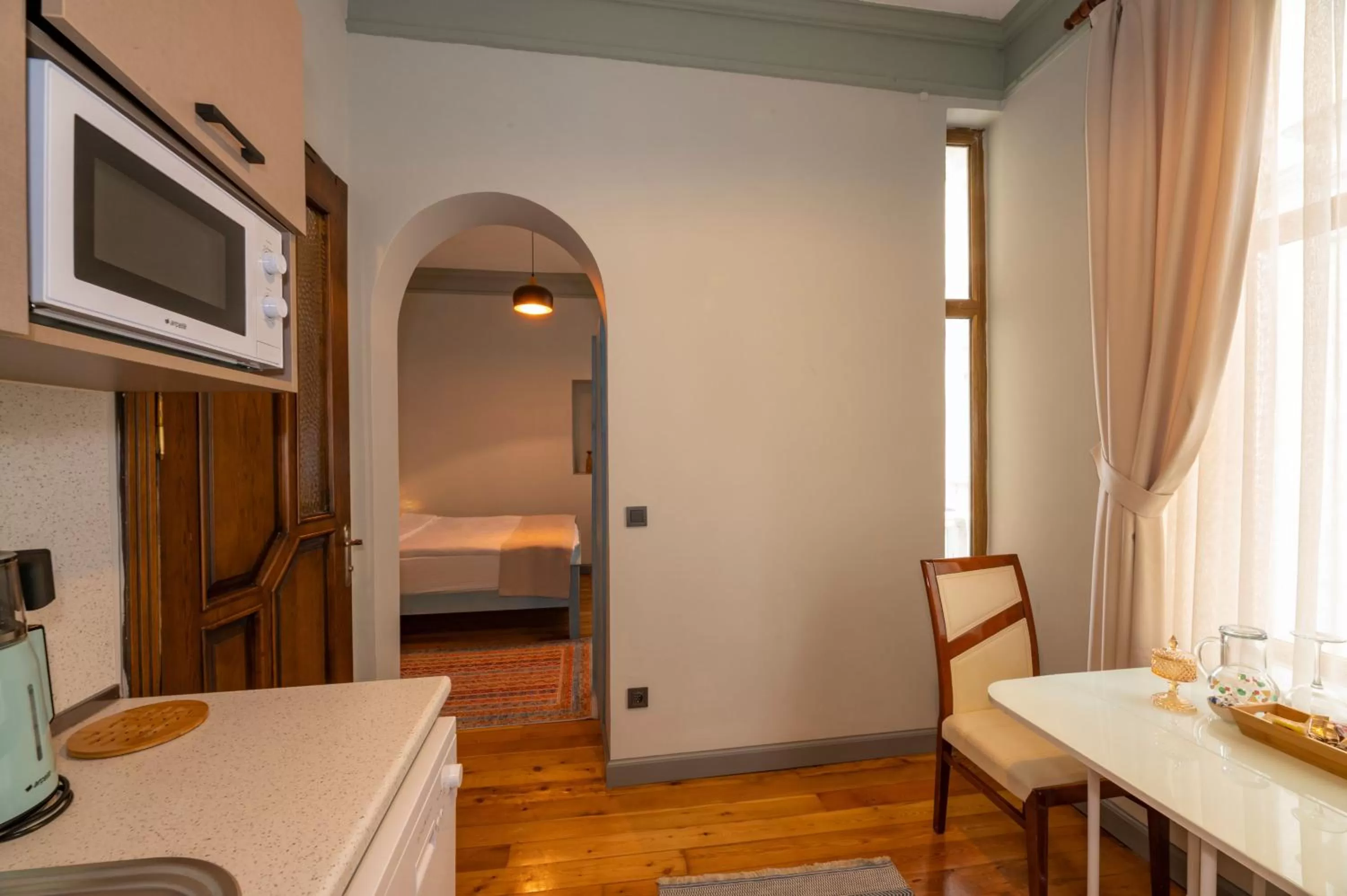 Seating area, Bed in O'Pera Okanlı Suites