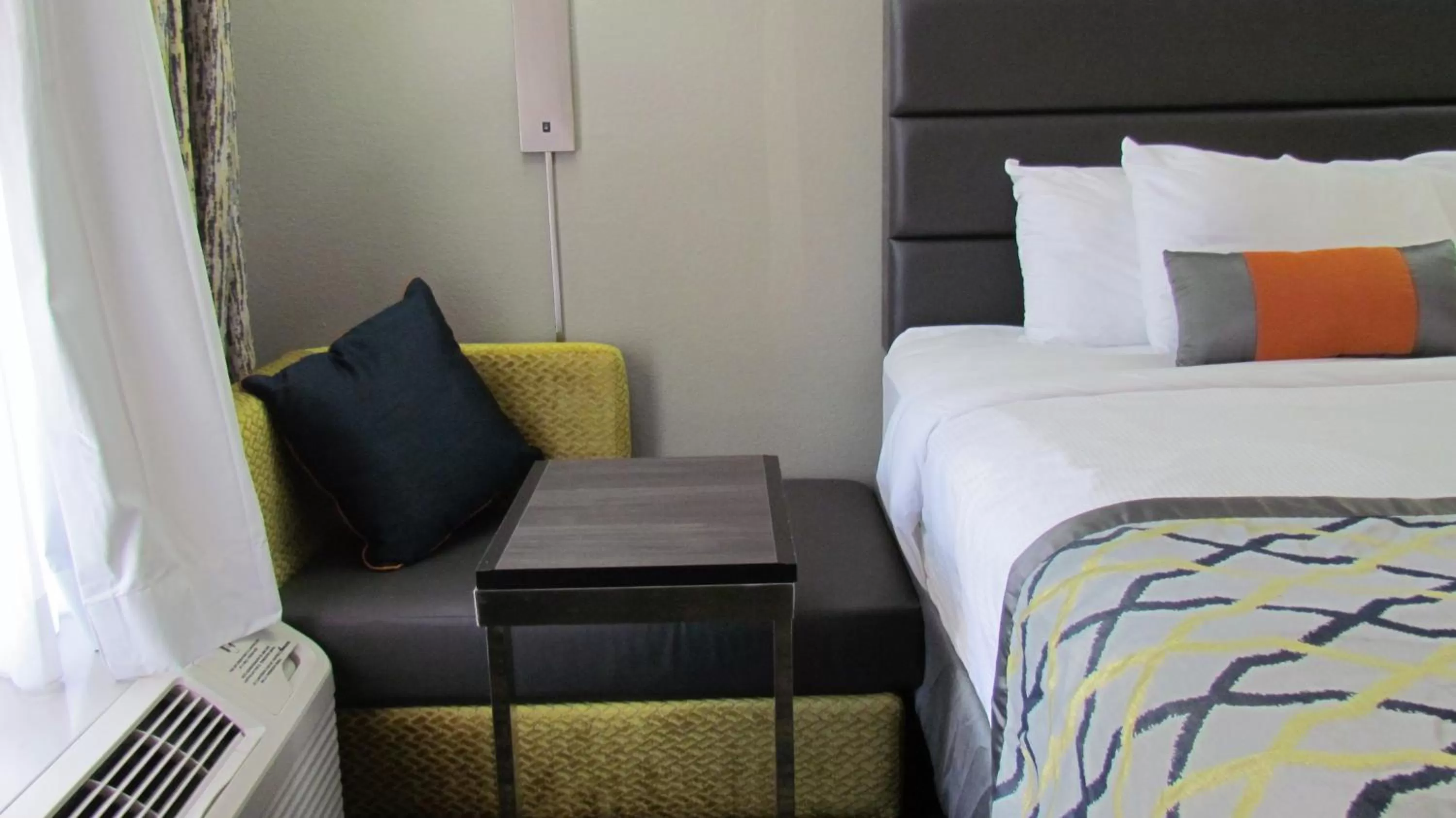 Bedroom, Bed in Baymont by Wyndham Murfreesboro