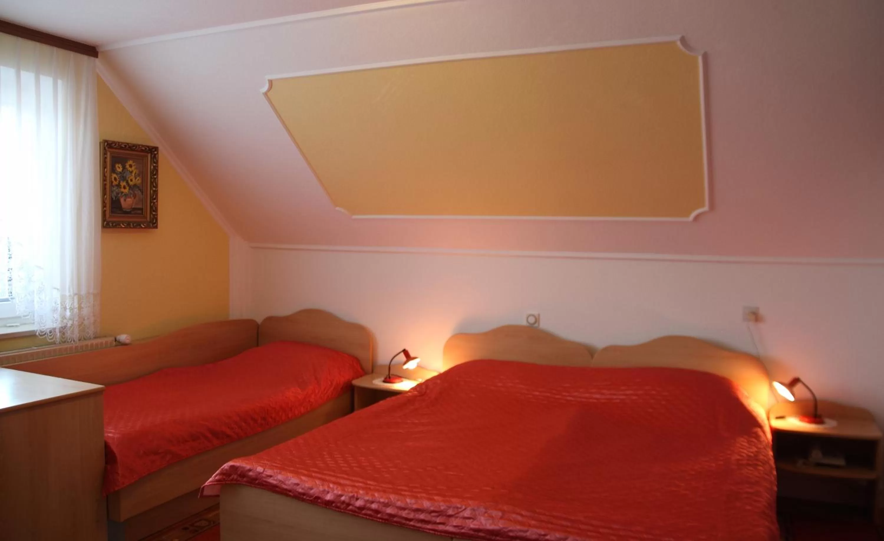 Bed in Rooms & Apartments Jana