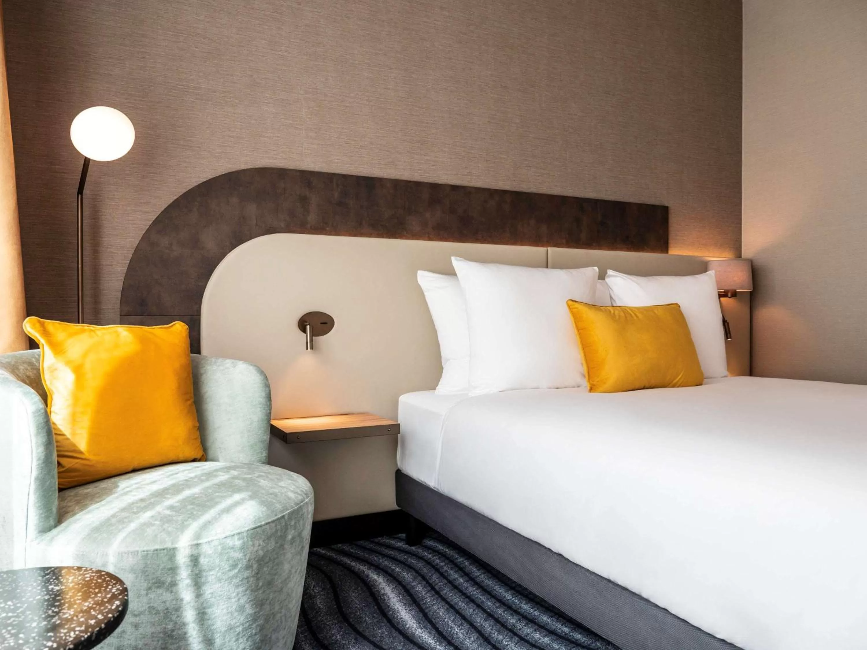 Standard Double Room in Mercure Amsterdam North Station