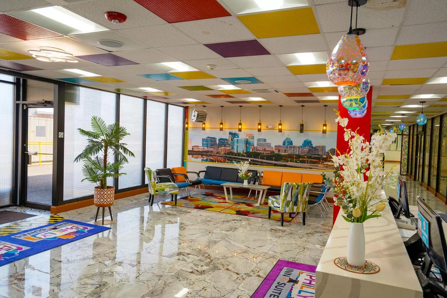 Seating area in Philly Inn & Suites