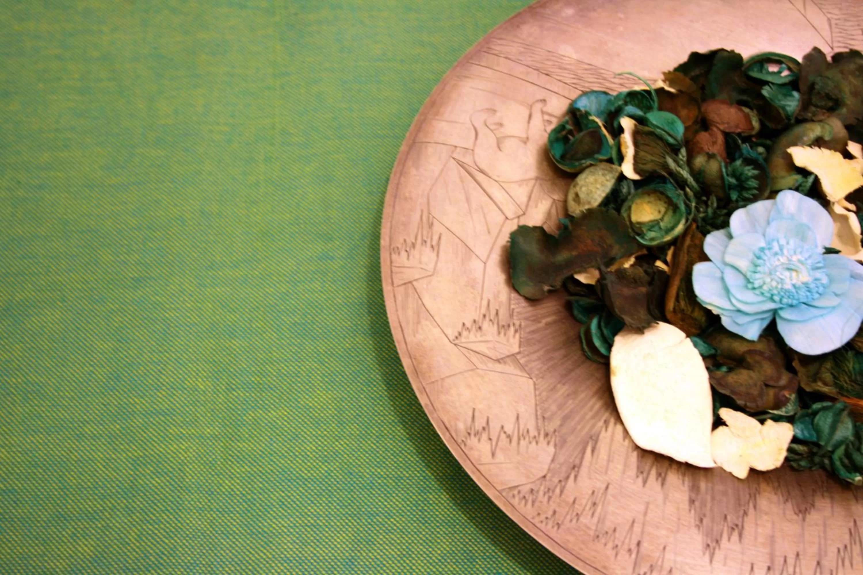 Decorative detail in Bye Bye Roma Pantheon Suite