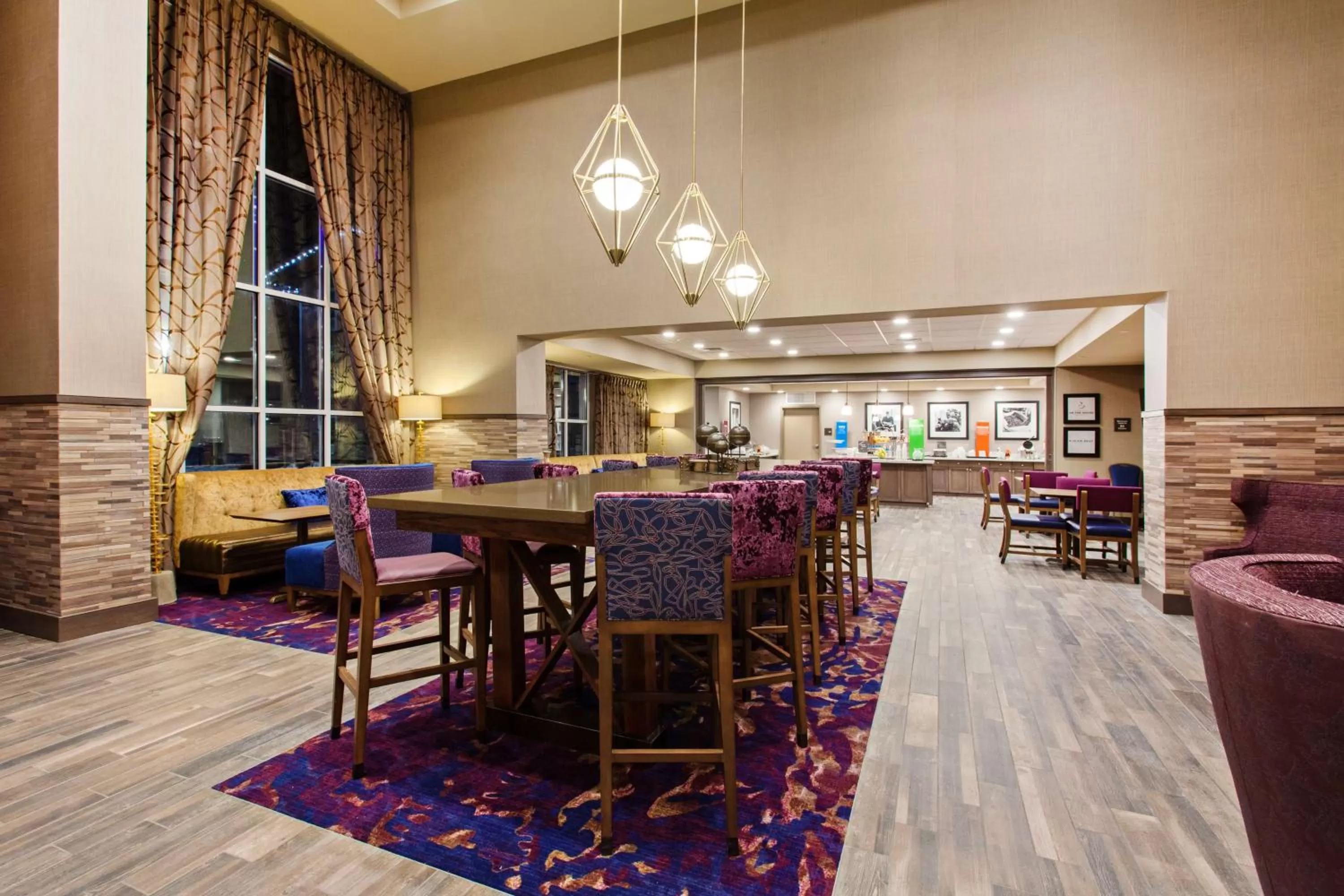 Restaurant/places to eat in Hampton Inn & Suites Leavenworth