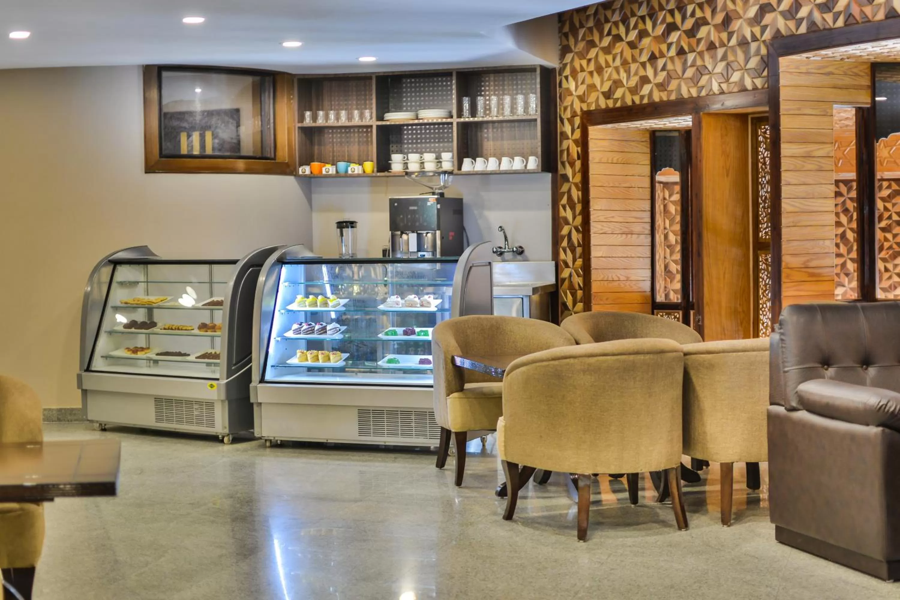 Food and drinks in Royal Hillton Pahalgam