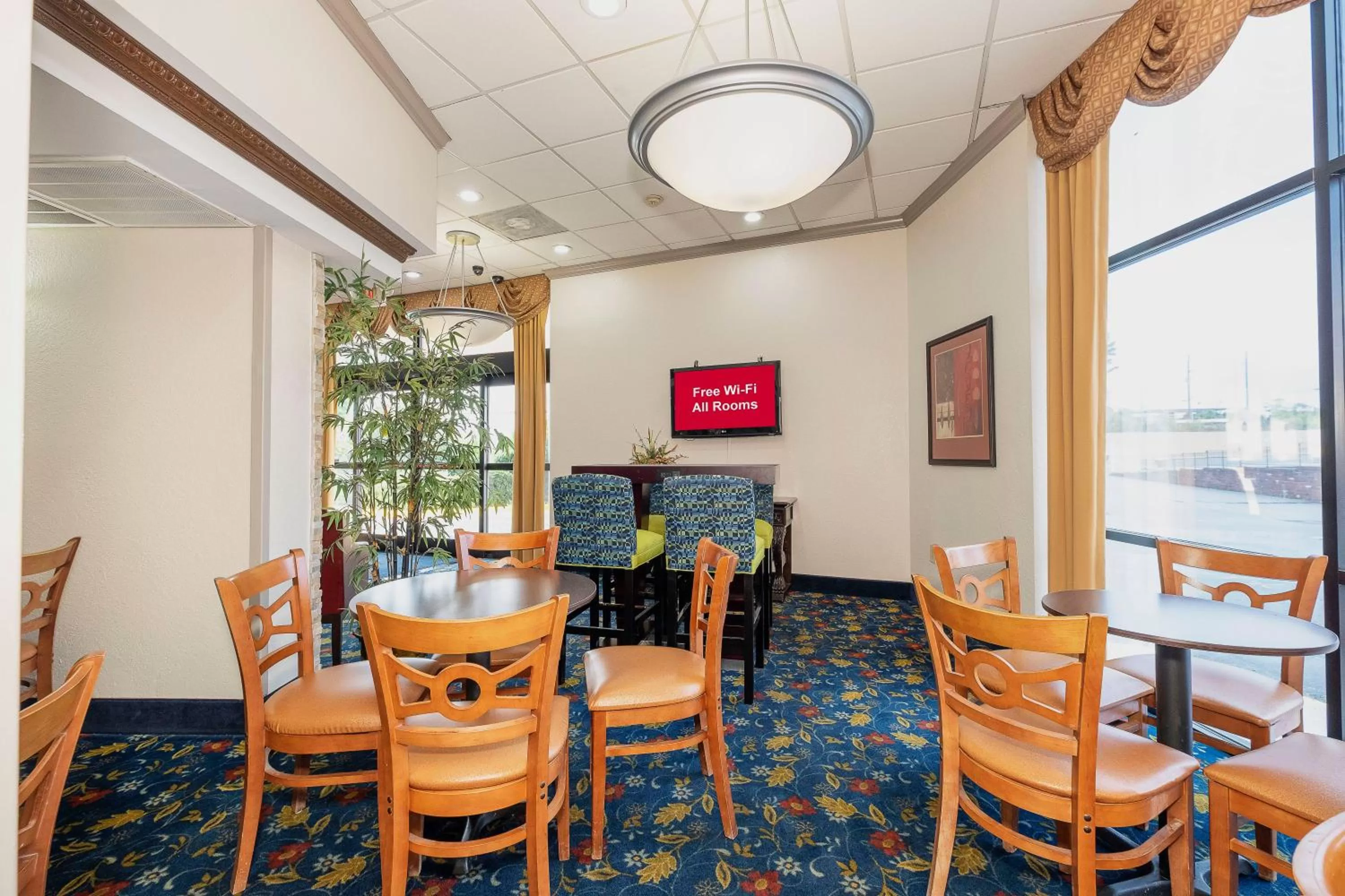 Lobby or reception in Red Roof Inn & Suites Macon