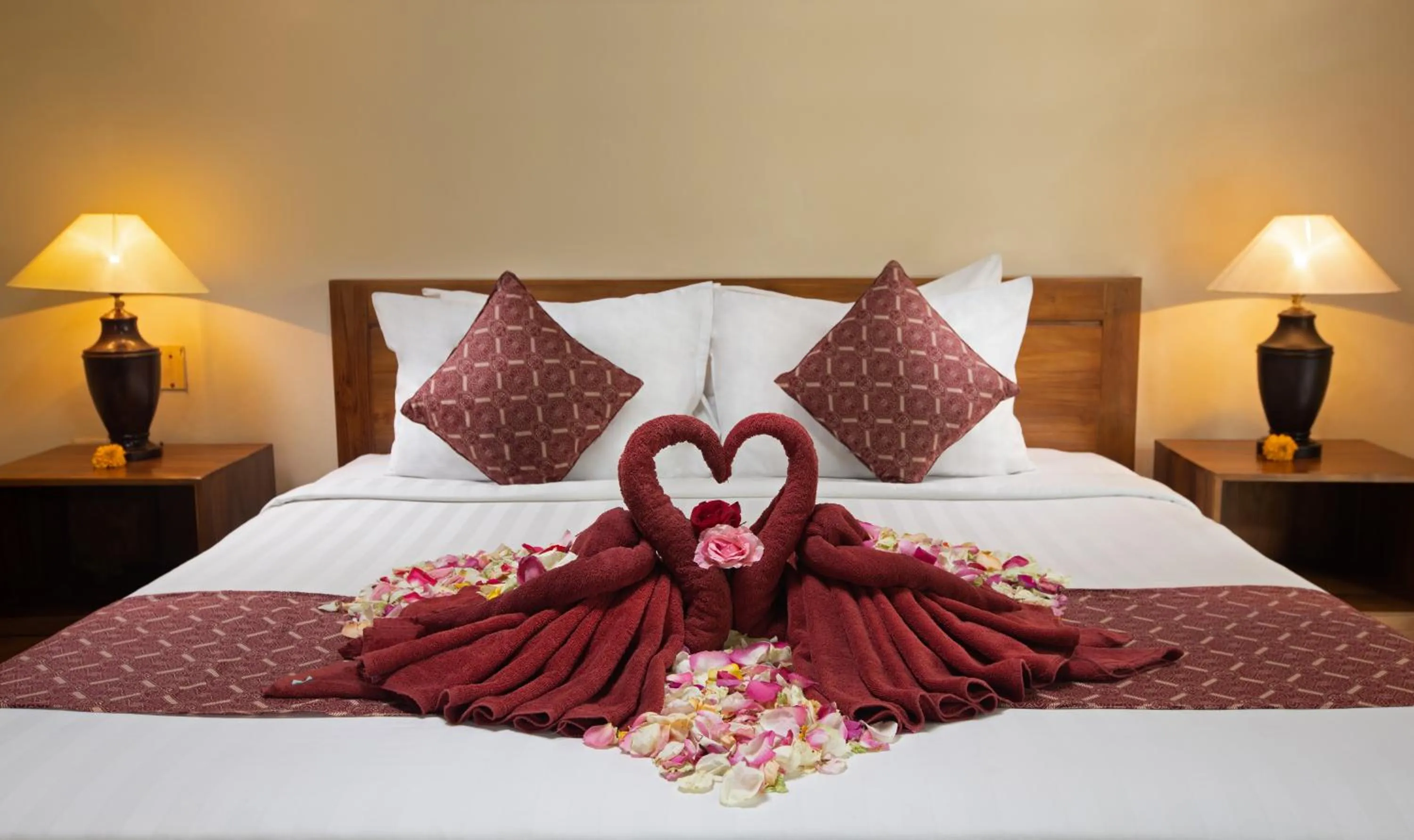 Bedroom, Bed in Uma Sari Cottage by Mahaputra-CHSE Certified