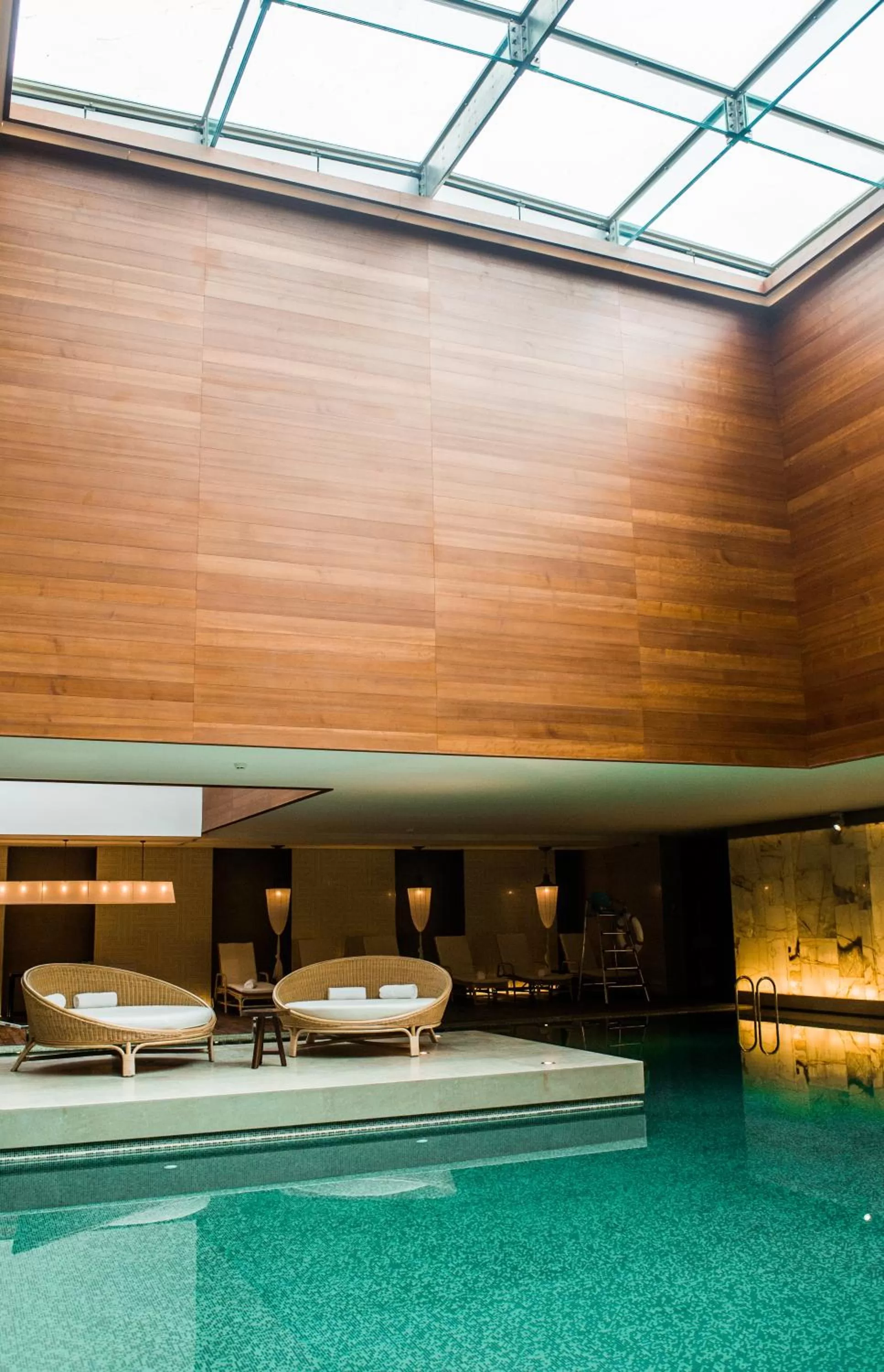 Swimming pool in Grand Hyatt Chengdu