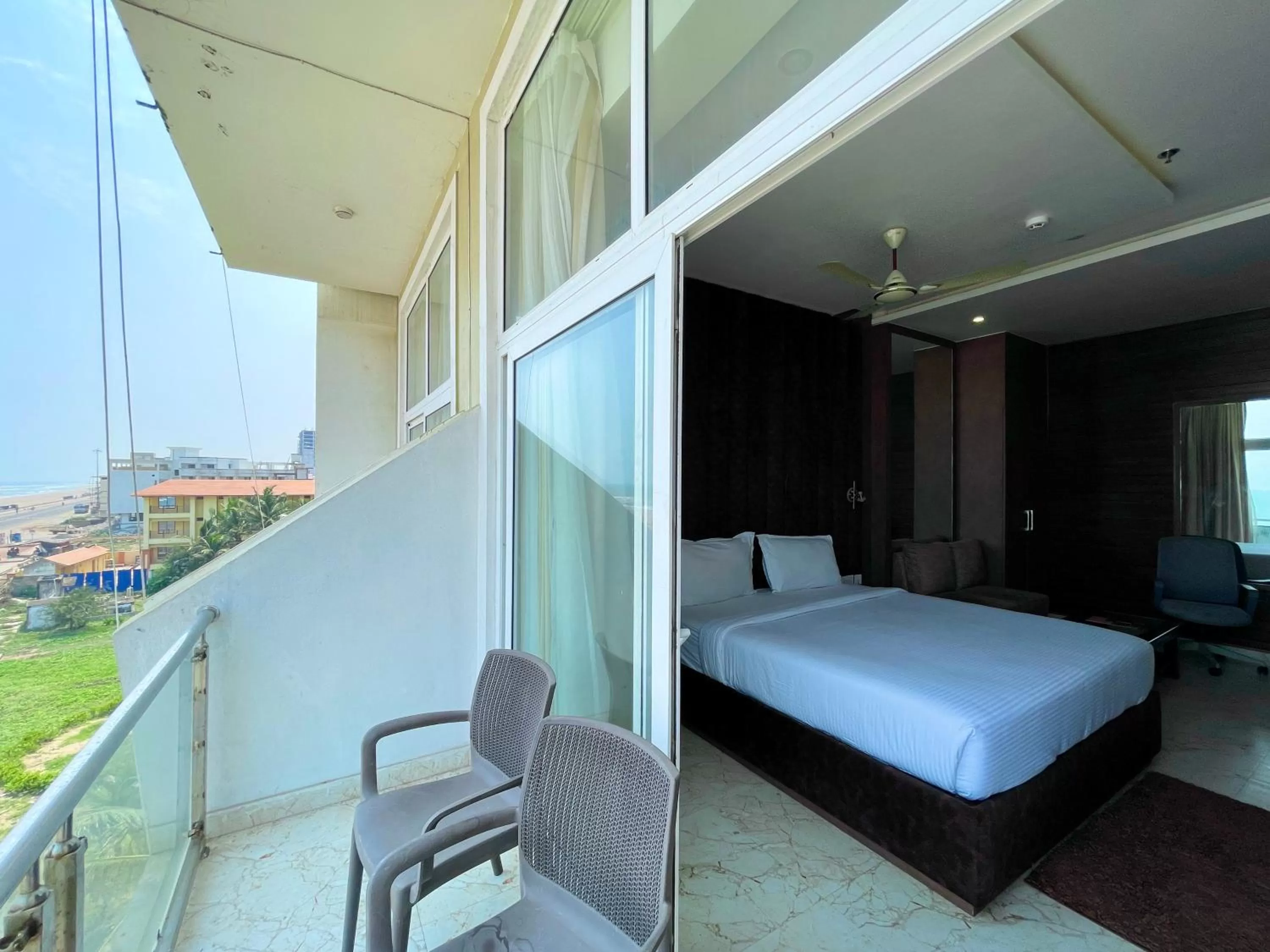 Hotel TBS sea view ! Puri