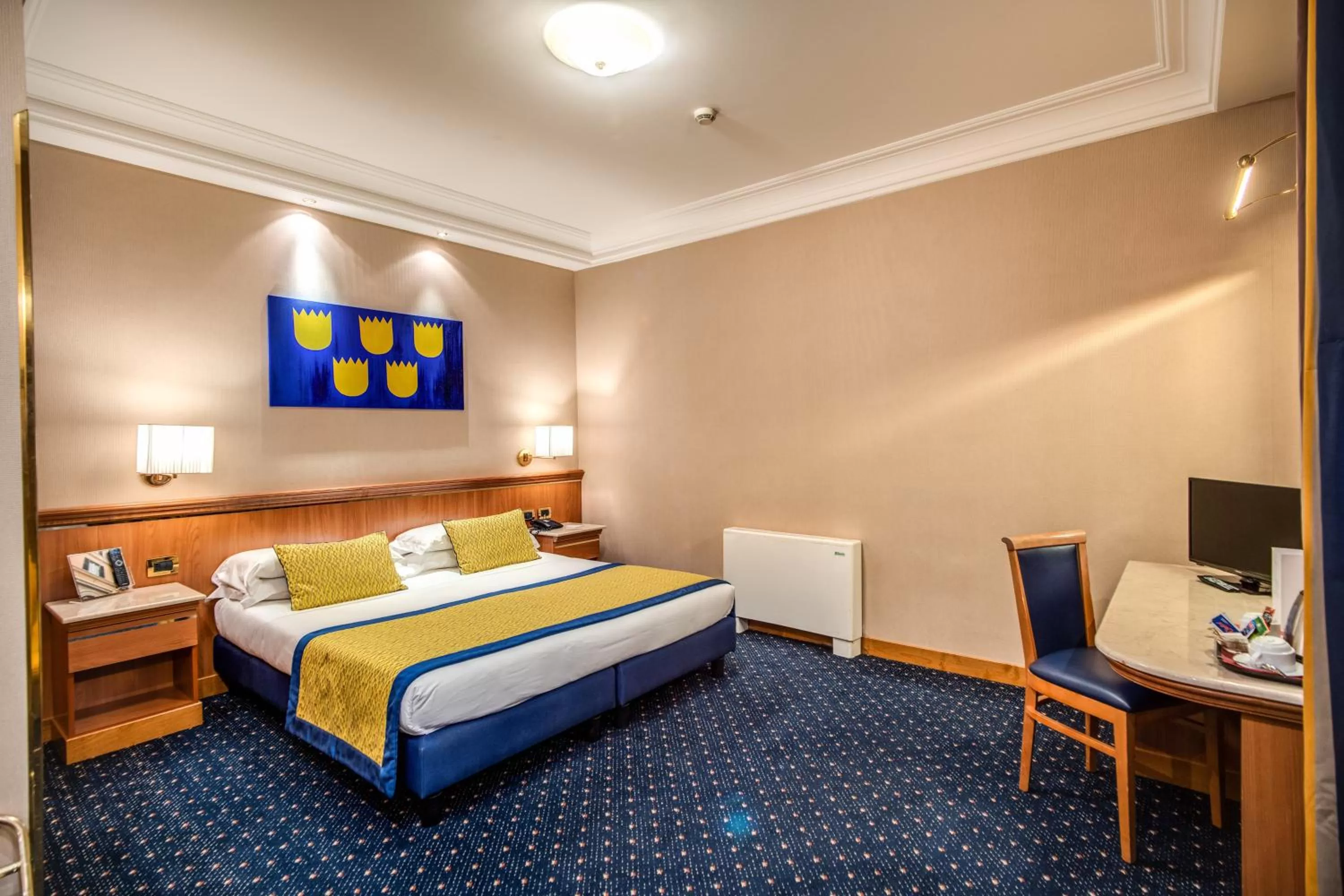 Bed in Hotel Diocleziano