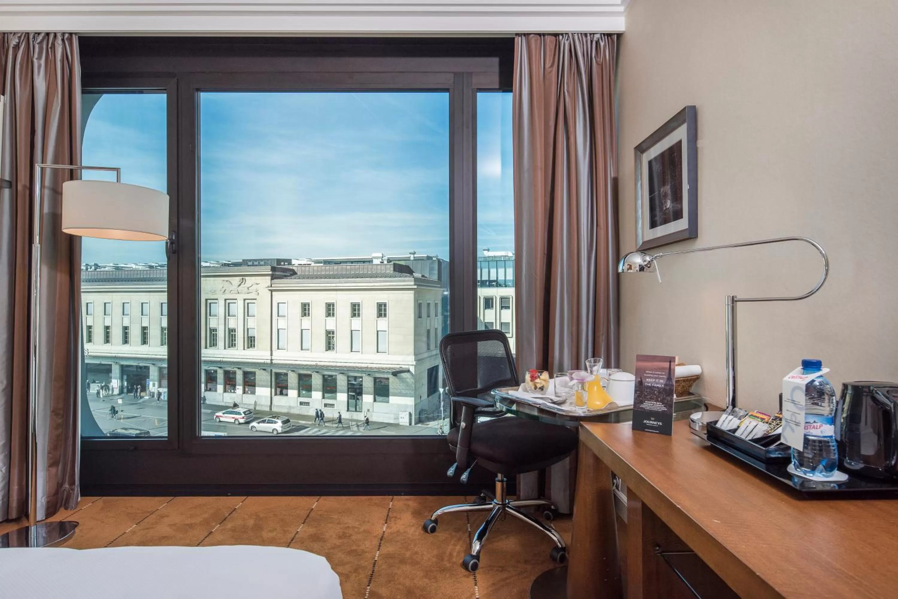 City view, Bed in Warwick Geneva