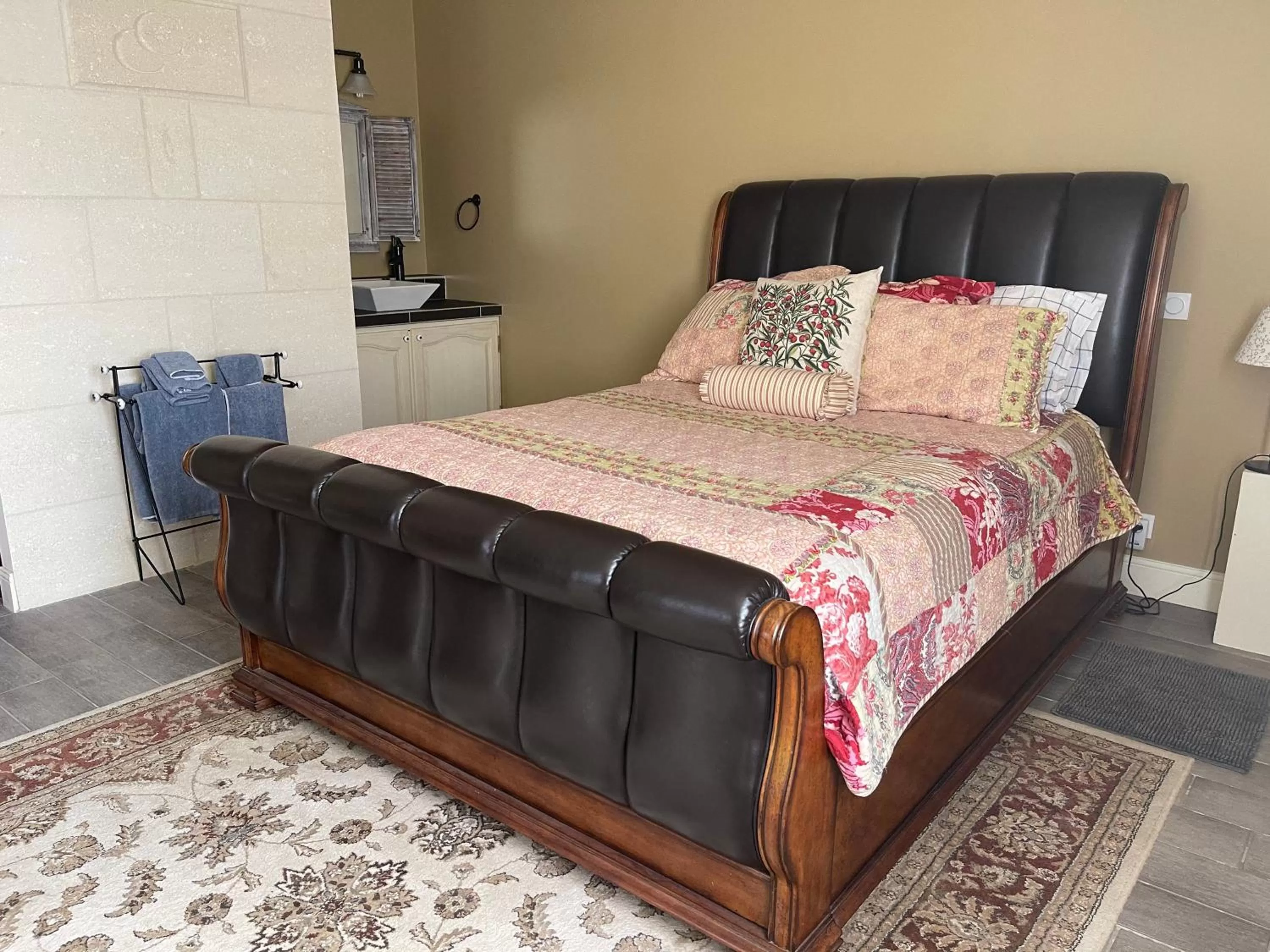 Bed in Chateau Couchebout