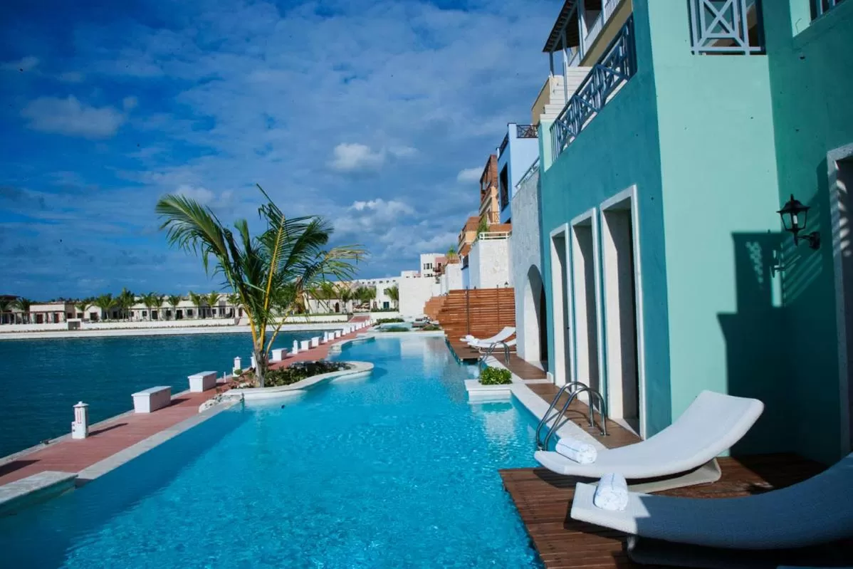 Swimming pool in Fishing Lodge Cap Cana