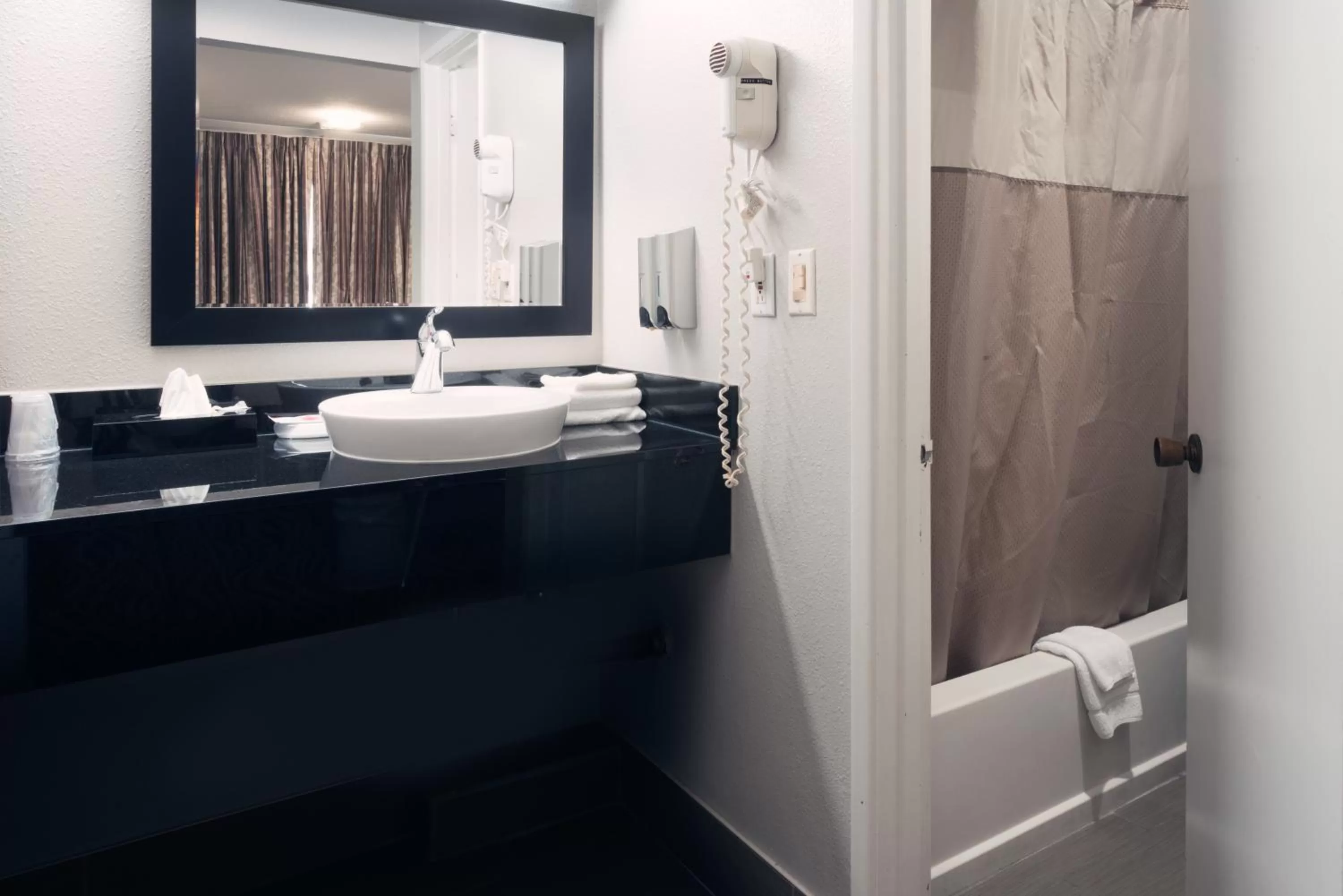 Astoria Rivershore Motel