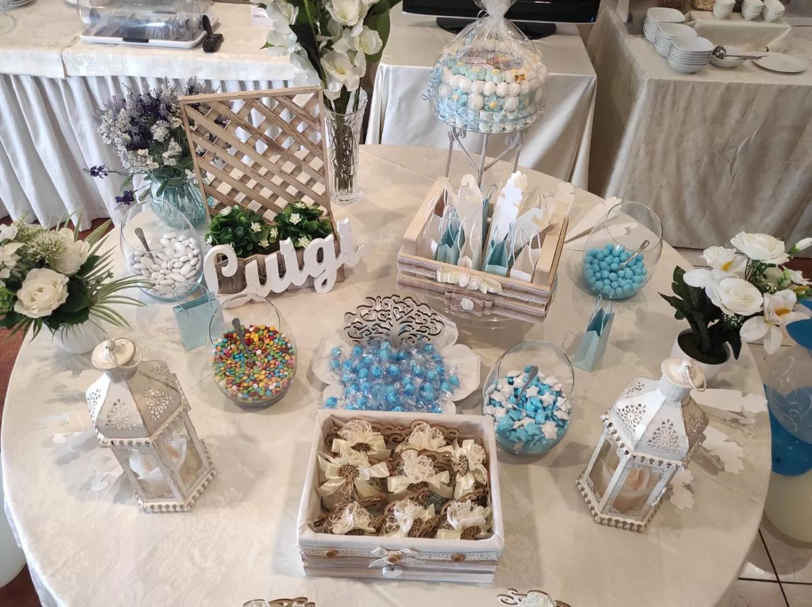 Restaurant/places to eat in Forum Palace Hotel