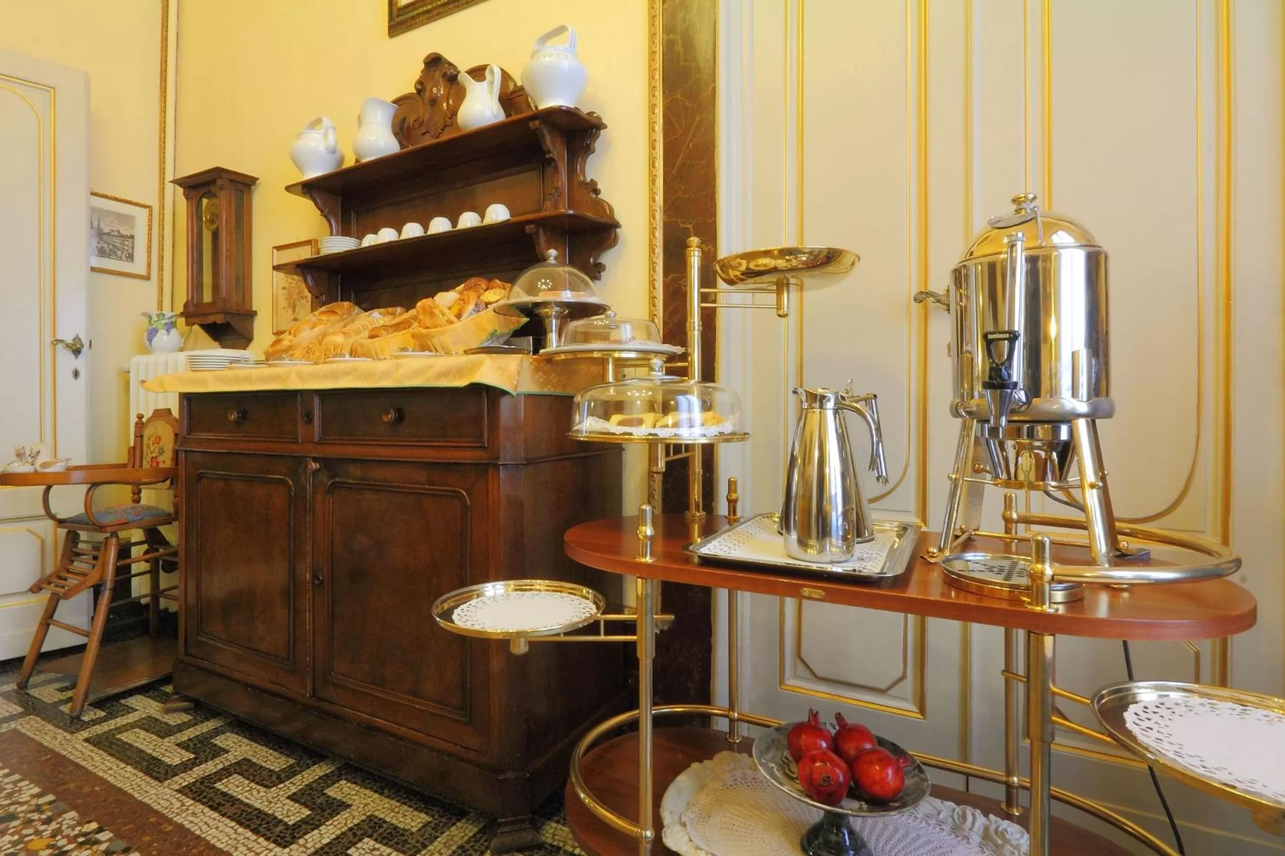 Restaurant/places to eat in Hotel Villa Liana