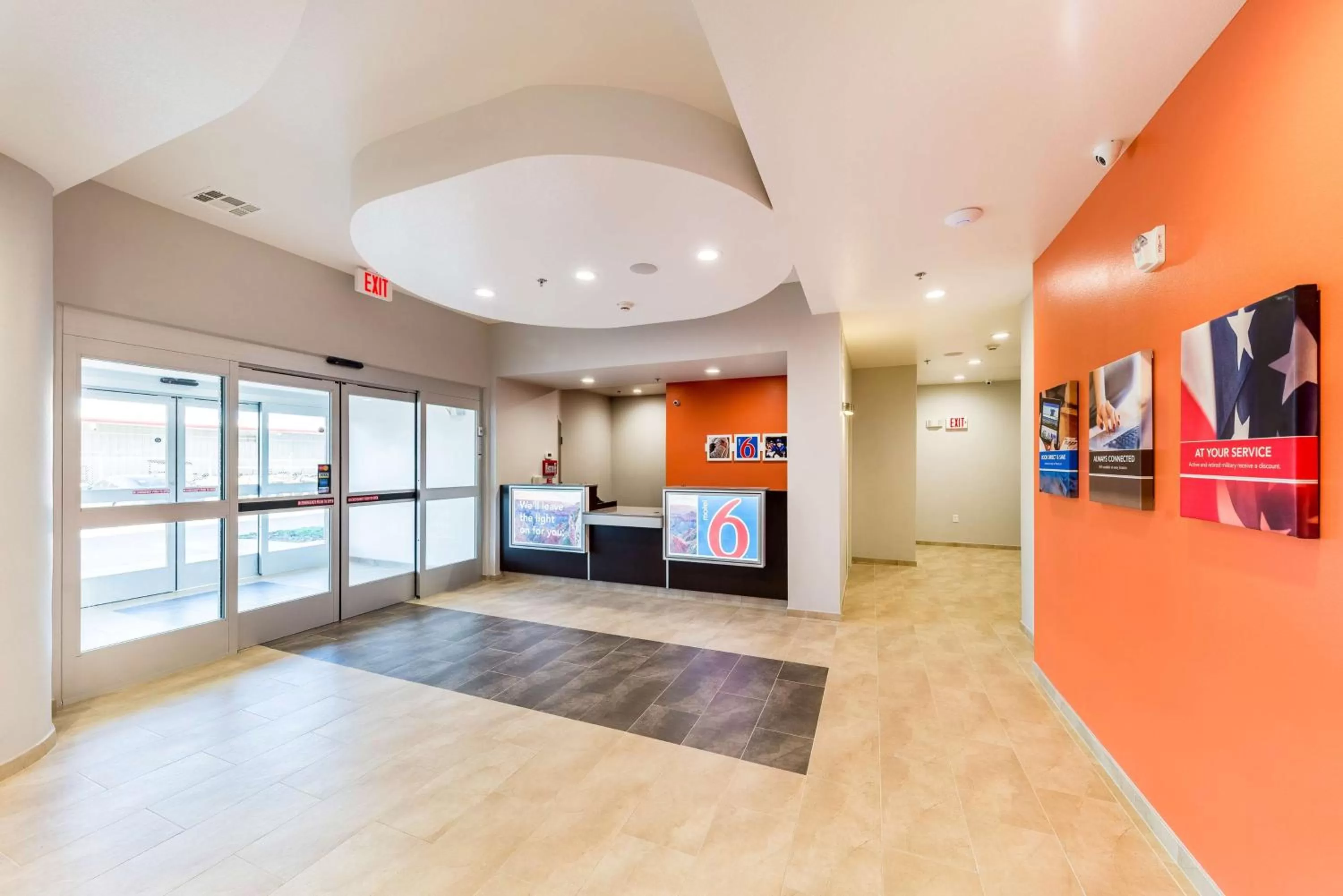 Lobby or reception in Motel 6 Fort Worth, TX - North - Saginaw