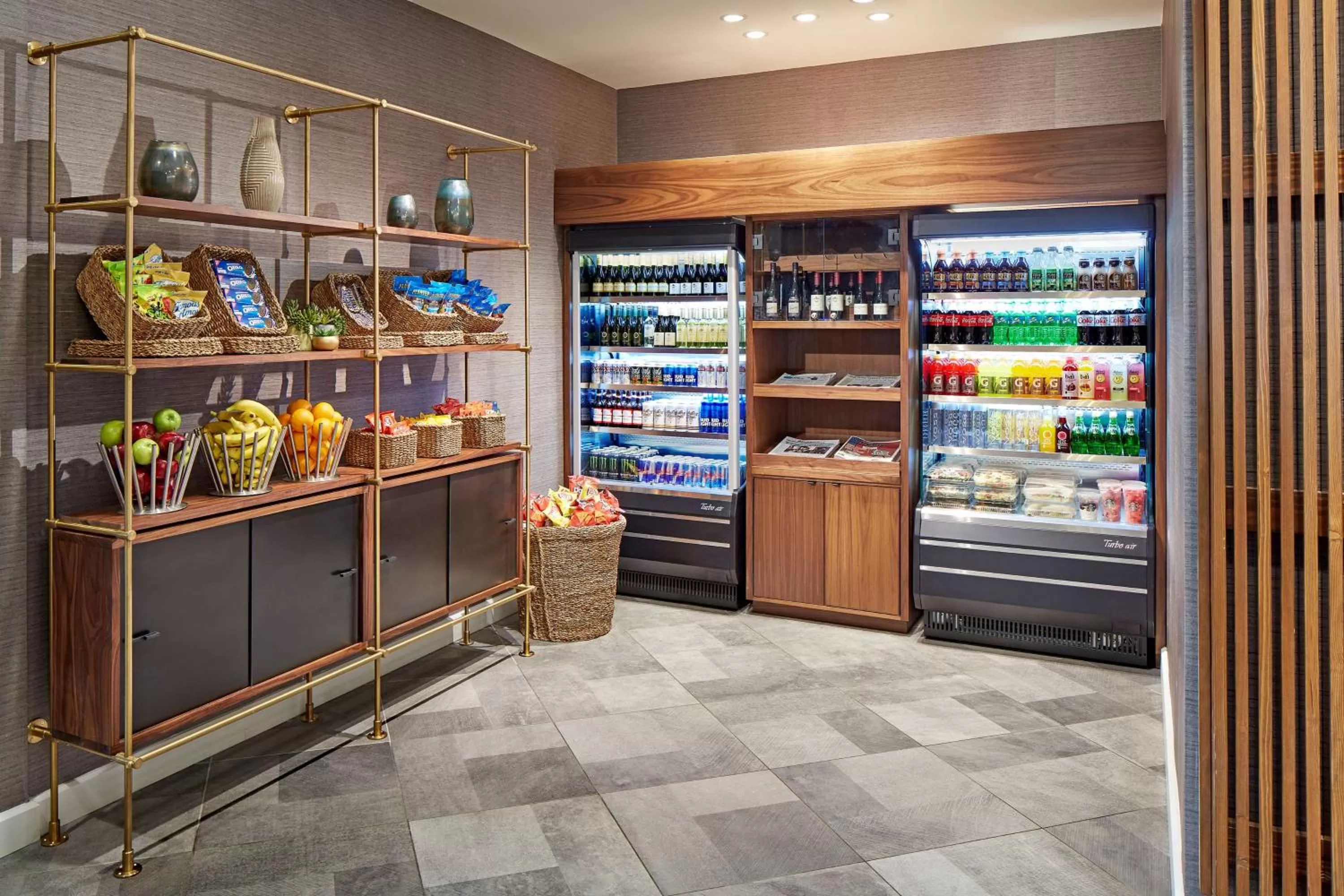 Restaurant/places to eat in Hilton Pasadena