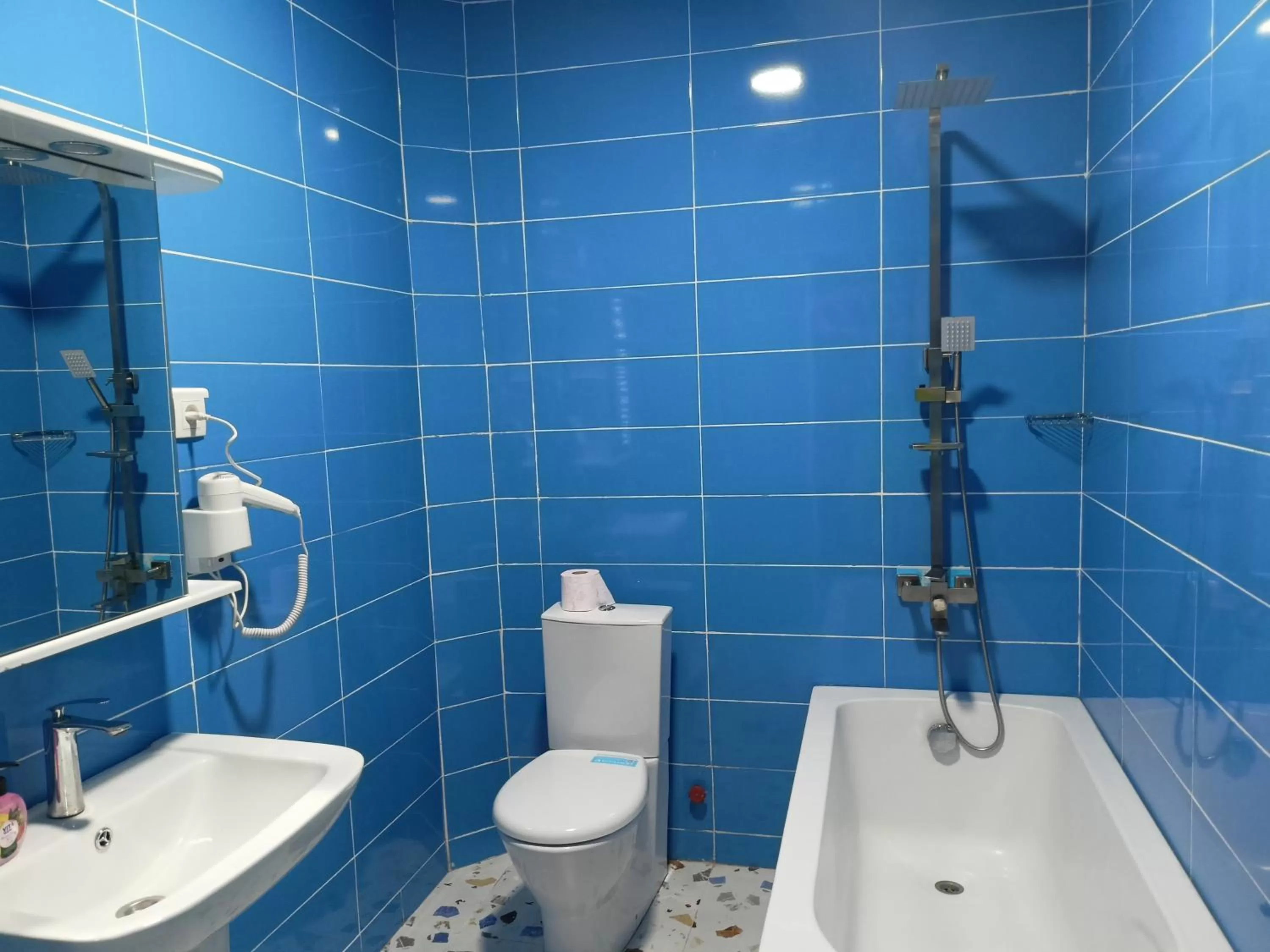 Hotel Lilo near Airport