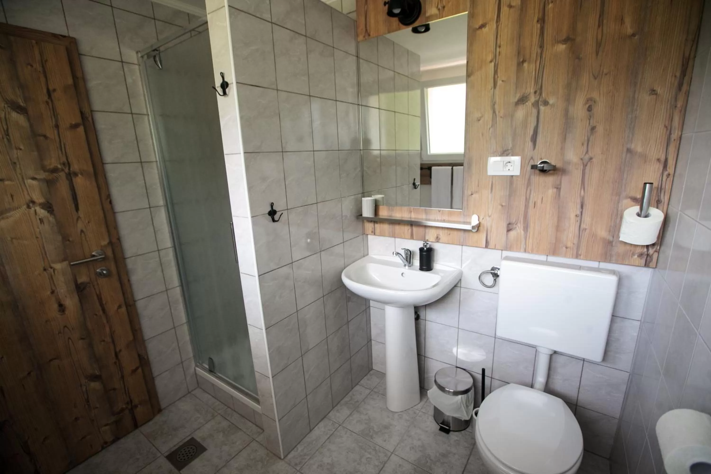 Shower in Hiša Poljana Rooms