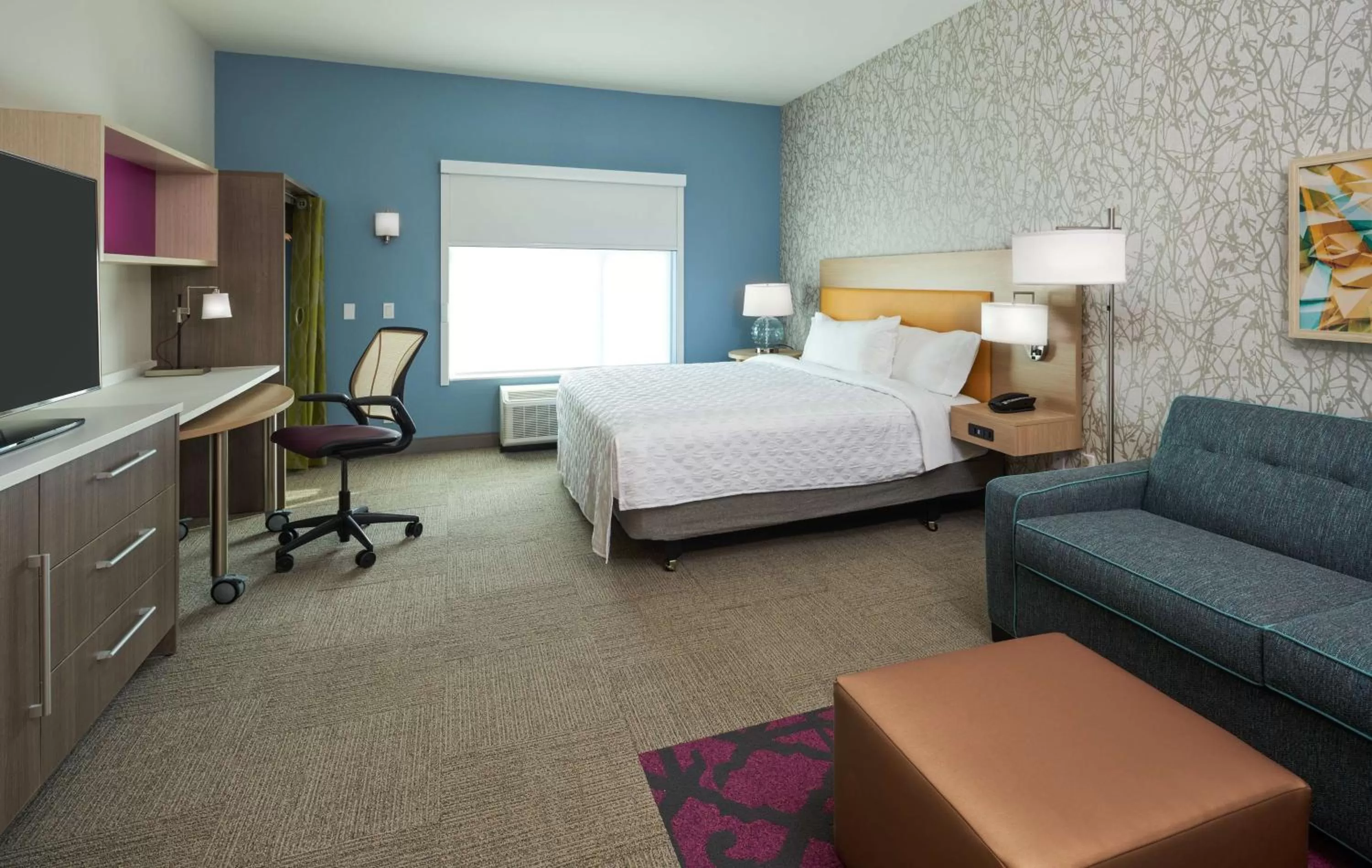 Living room, Bed in Home2 Suites By Hilton Ft. Lauderdale Downtown, Fl