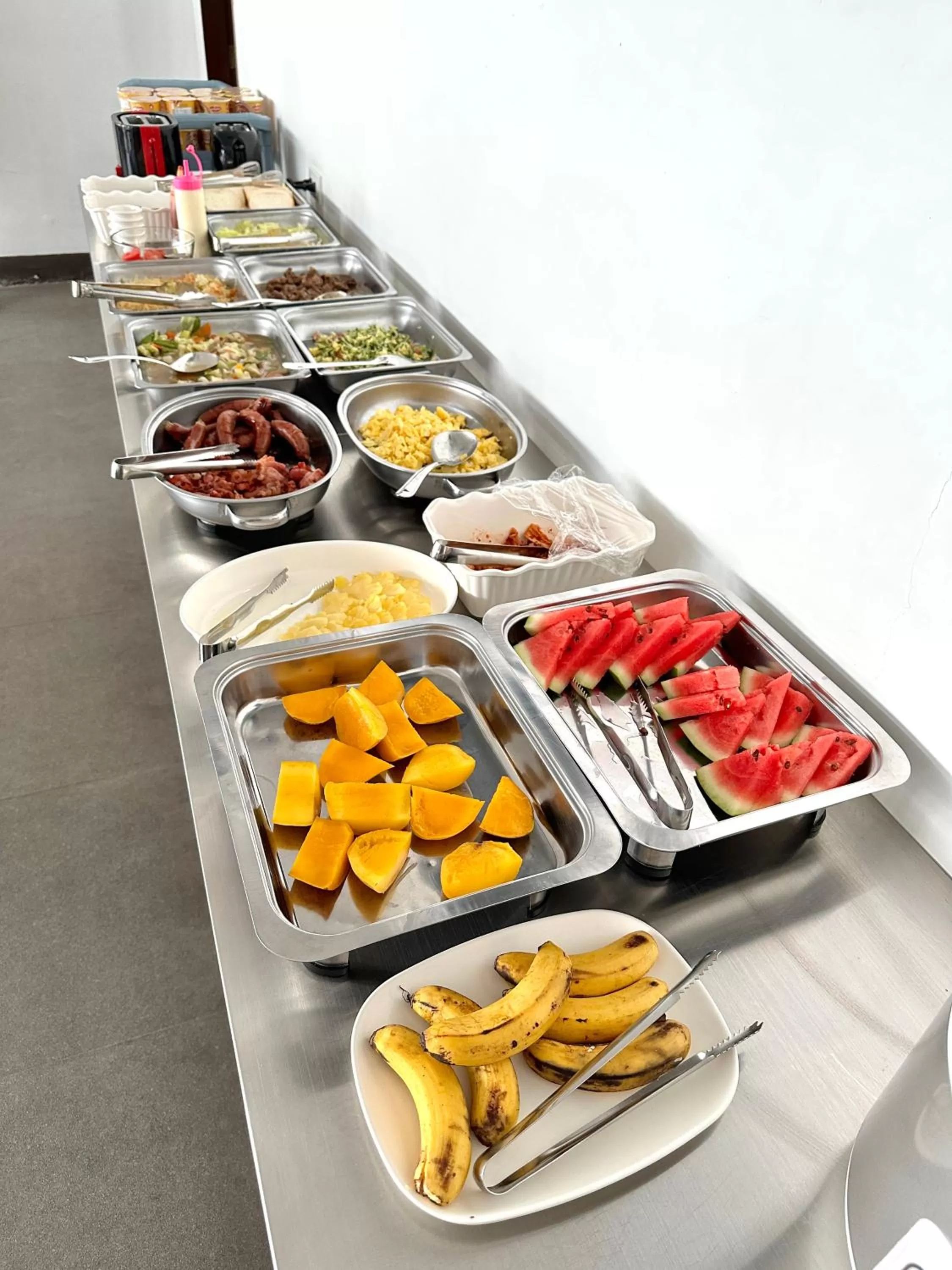 Breakfast in MGH Alona Resort