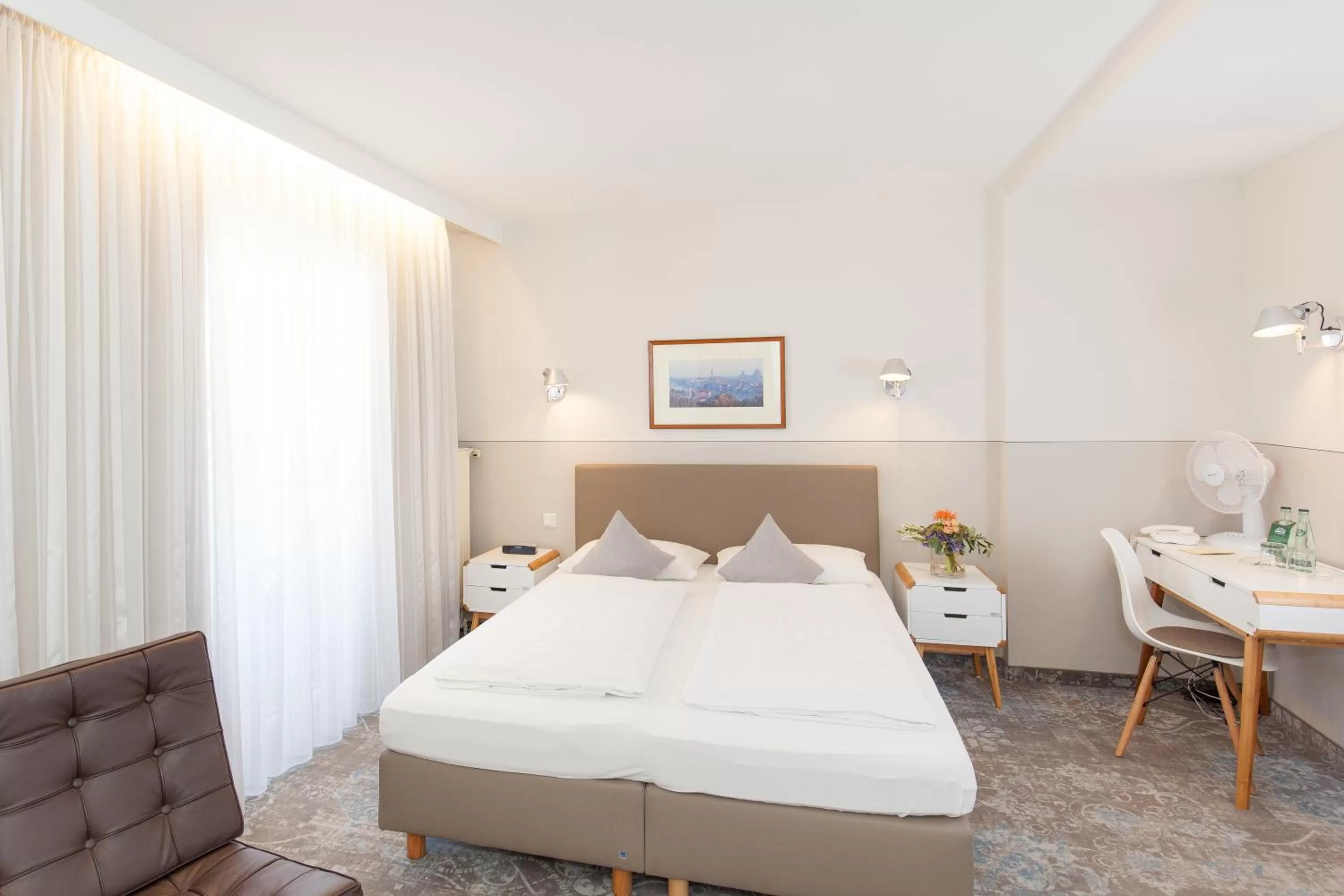 Photo of the whole room, Bed in Franziskaner