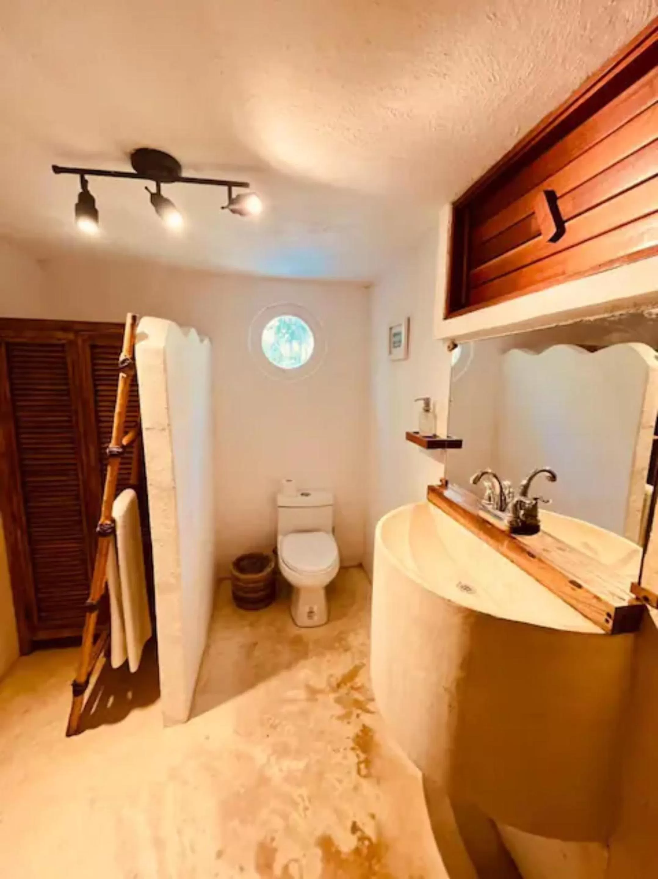 Bathroom in Dos Ceibas Tulum - Feel Good Hotel