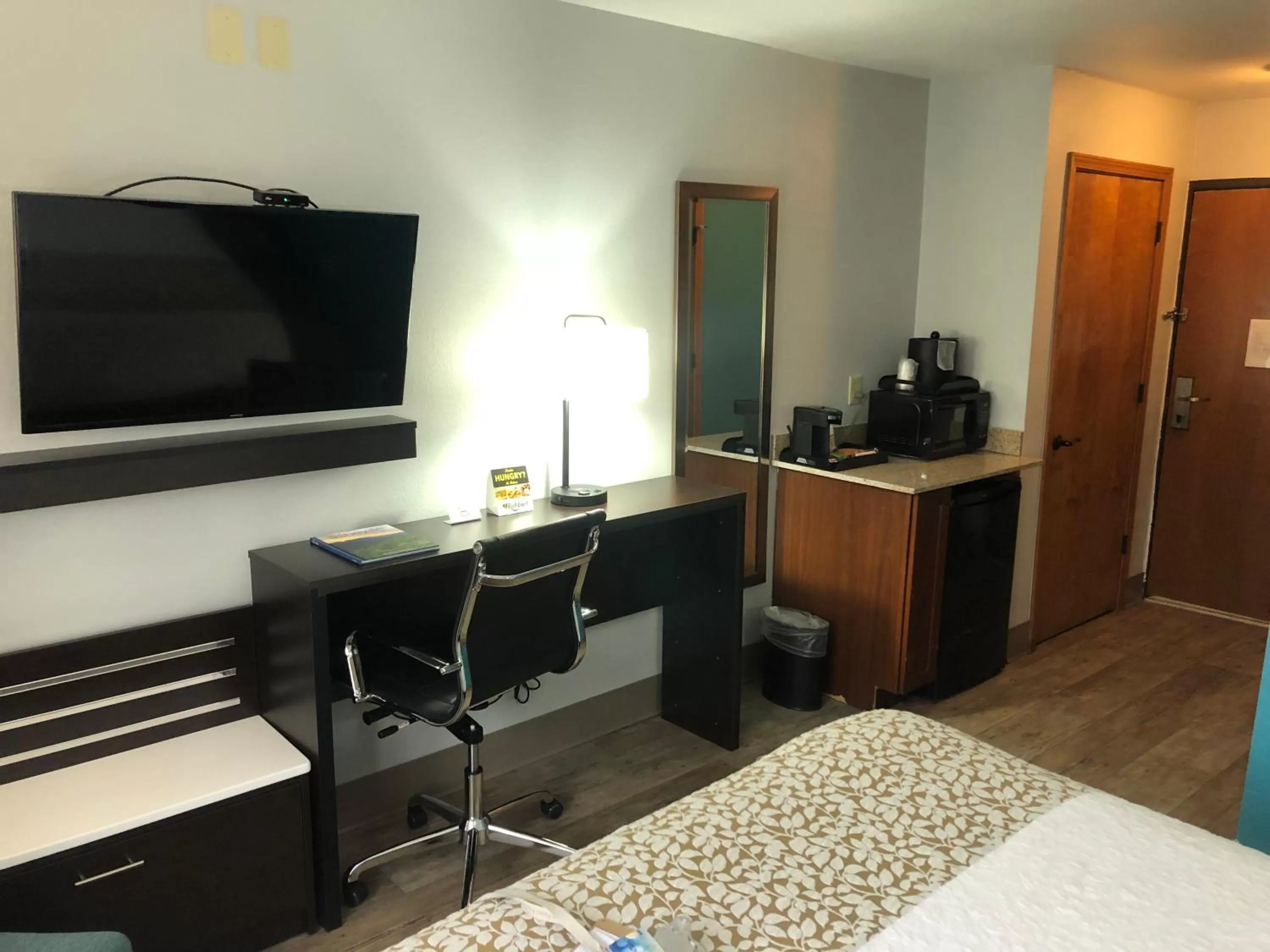 Queen Room - Non-Smoking in Brookstone Lodge near Biltmore Village, an Ascend Collection Hotel