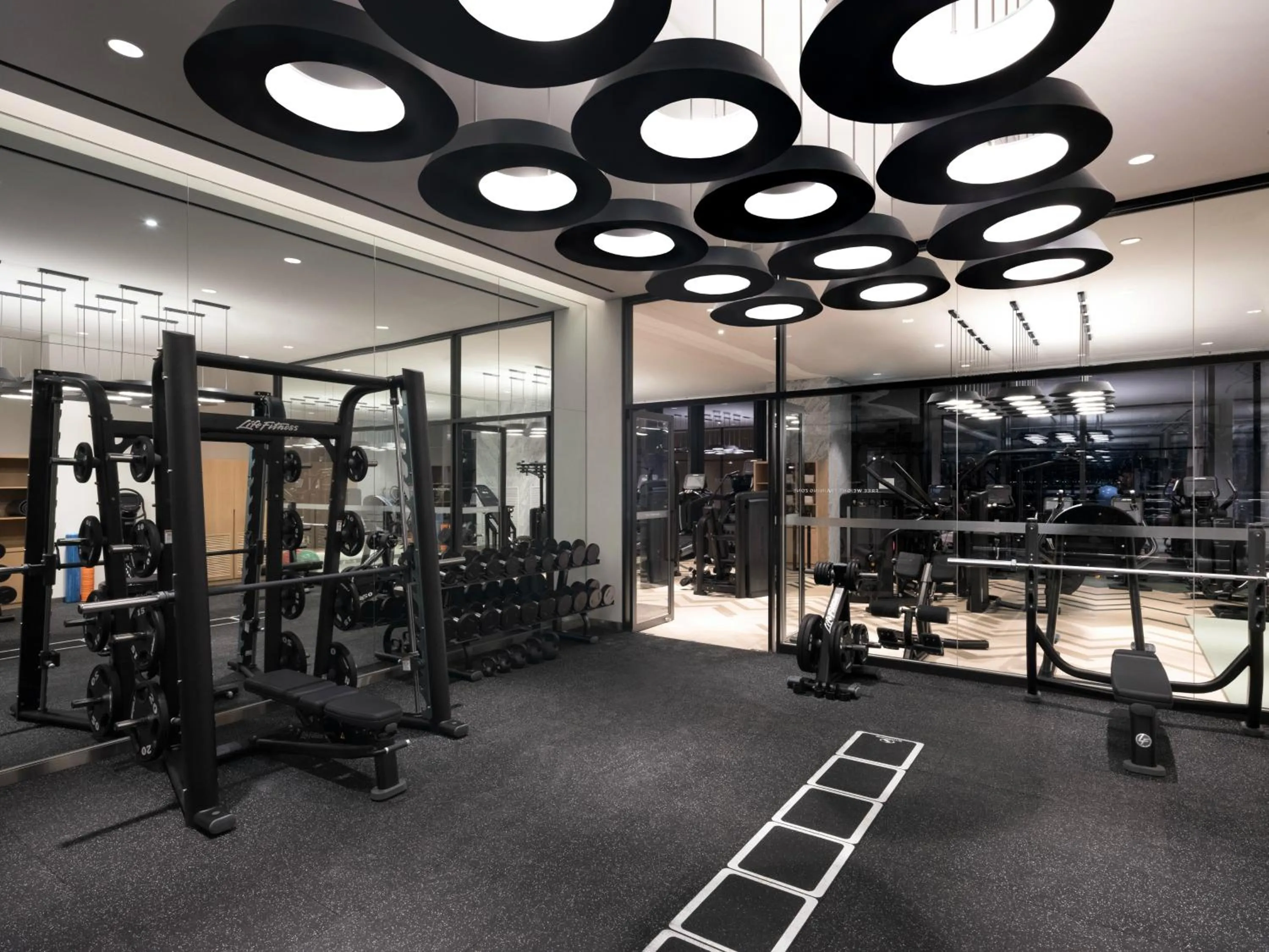 Fitness centre/facilities in Novotel Suites Ambassador Seoul Yongsan