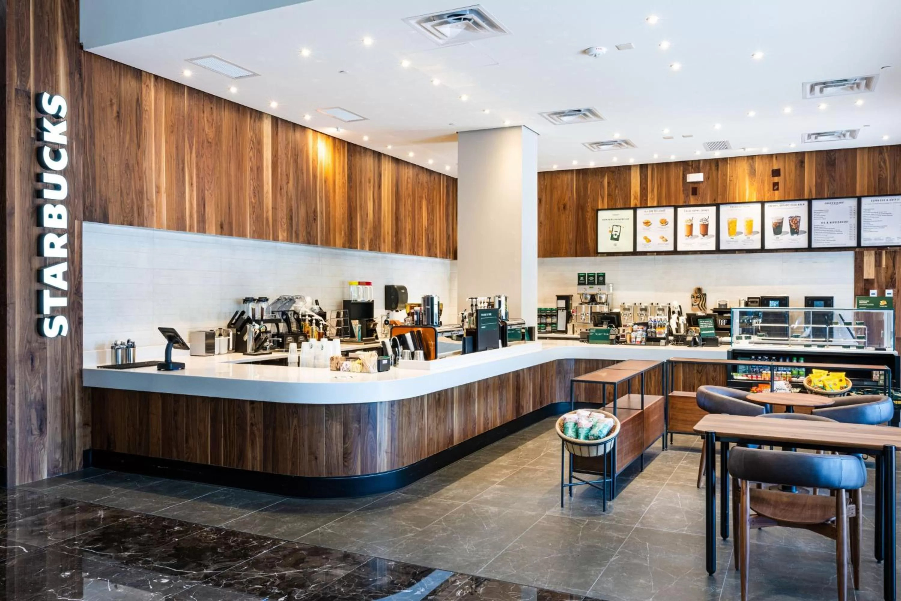 Restaurant/places to eat in Renaissance Oklahoma City Downtown Bricktown Hotel