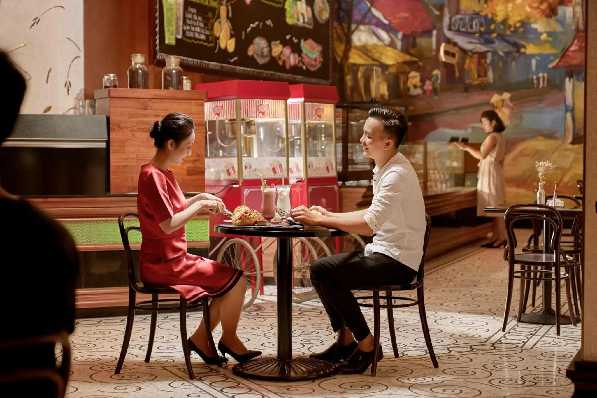 Restaurant/places to eat in InterContinental Grand Ho Tram