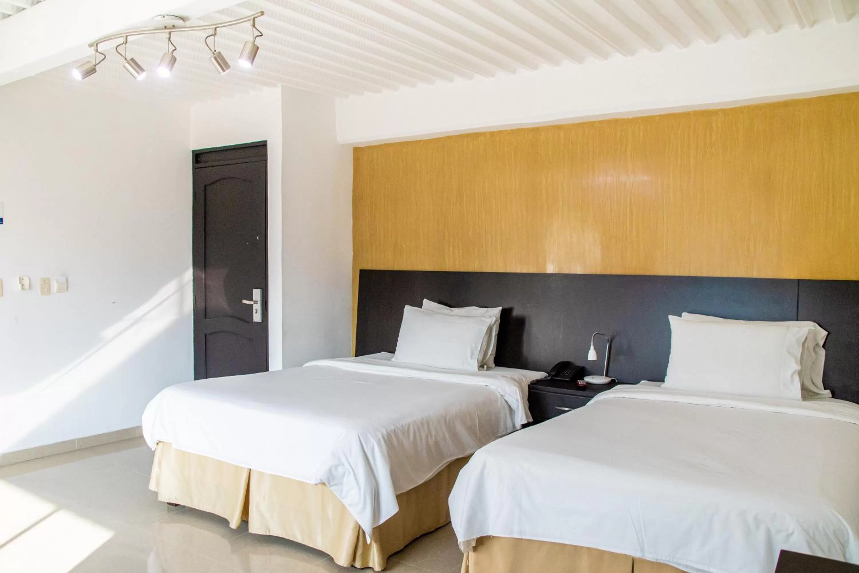 Family, Bed in Hotel Tangara