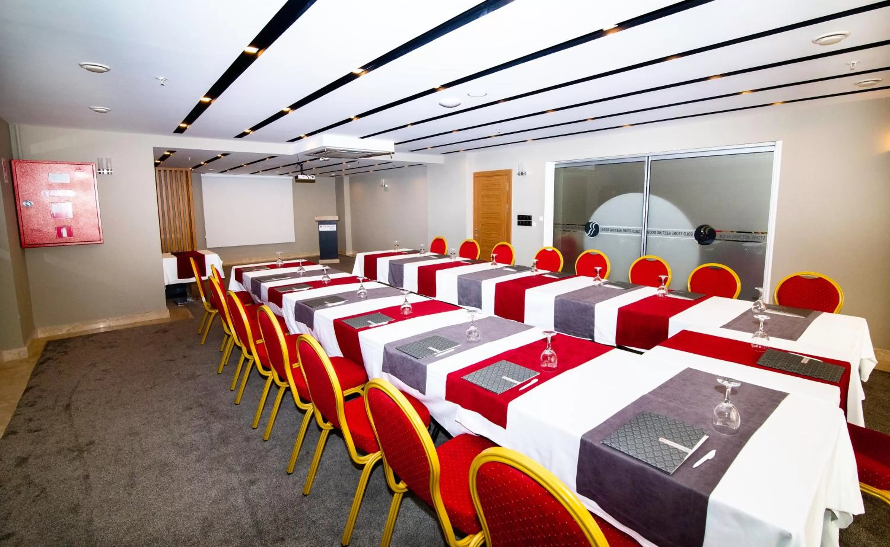 Business facilities in Ramada Encore by Wyndham Gebze