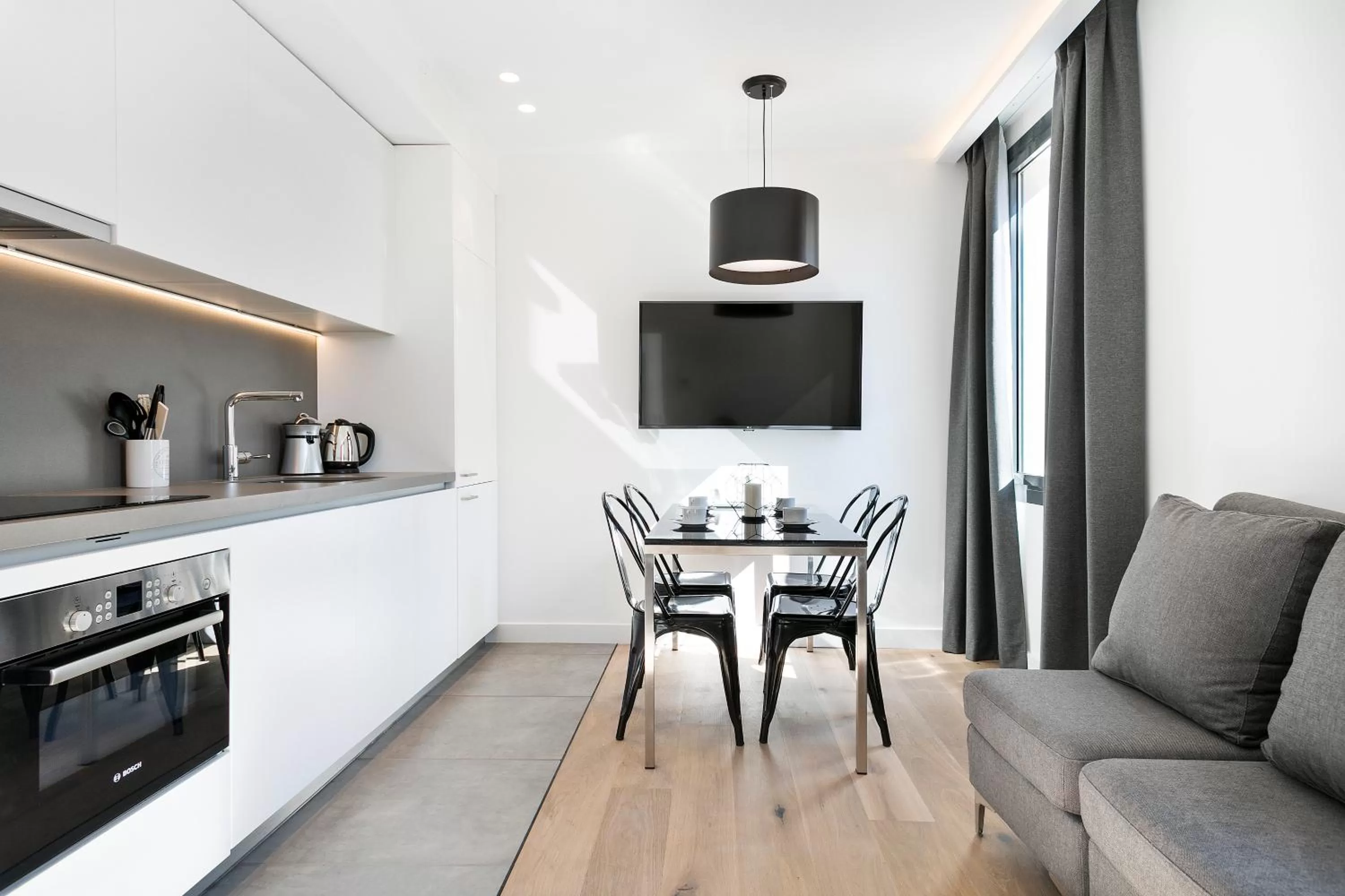 TV and multimedia in Murmuri Residence Mercader