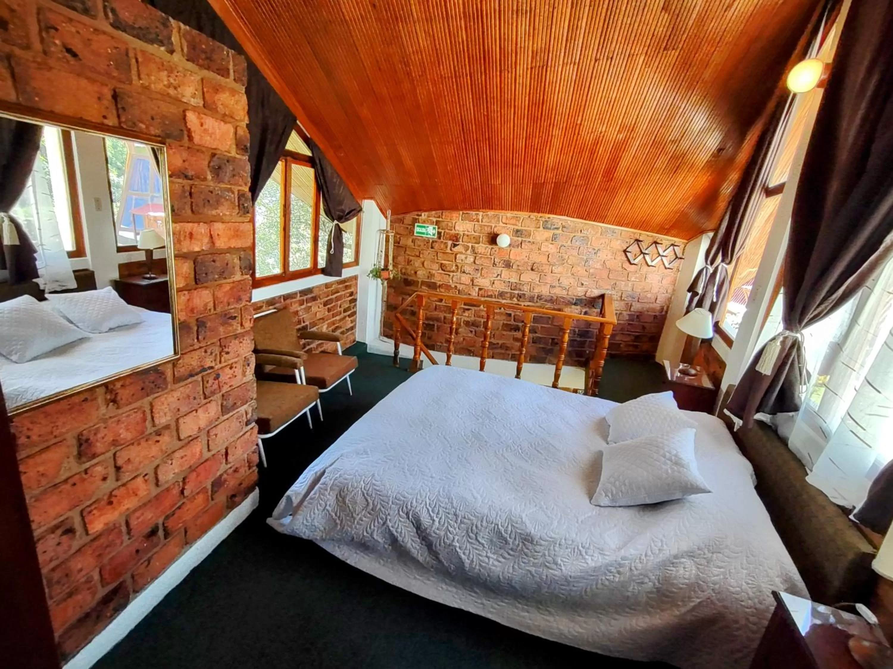 Bedroom, Bed in Refugio Génesis habitaciones Lago de Tota