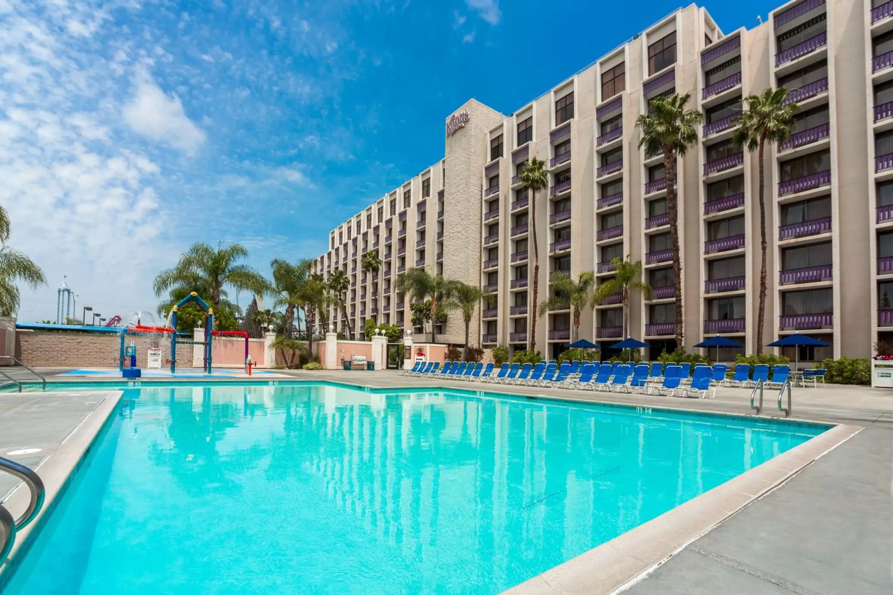 Knott's Hotel Knott's Hotel