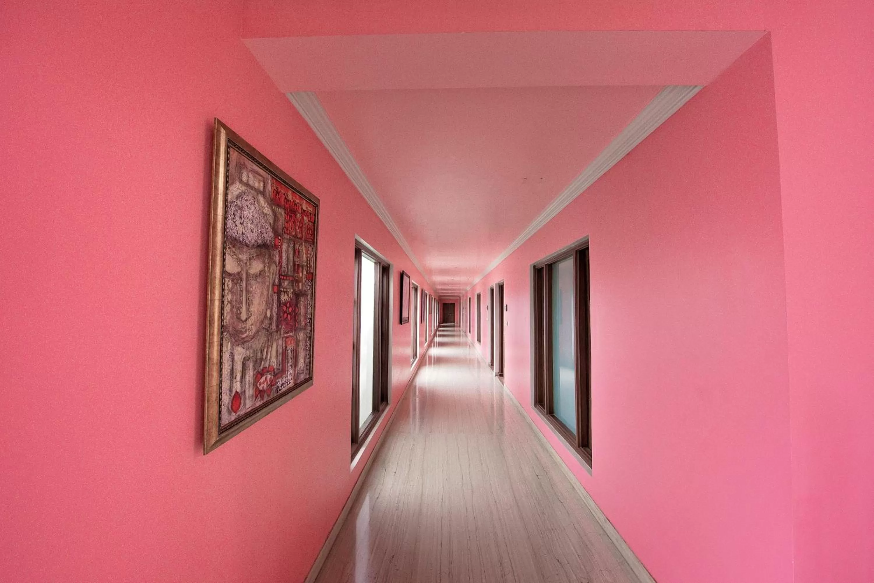 Area and facilities in jüSTa Rajputana Resort & Convention Centre, Udaipur