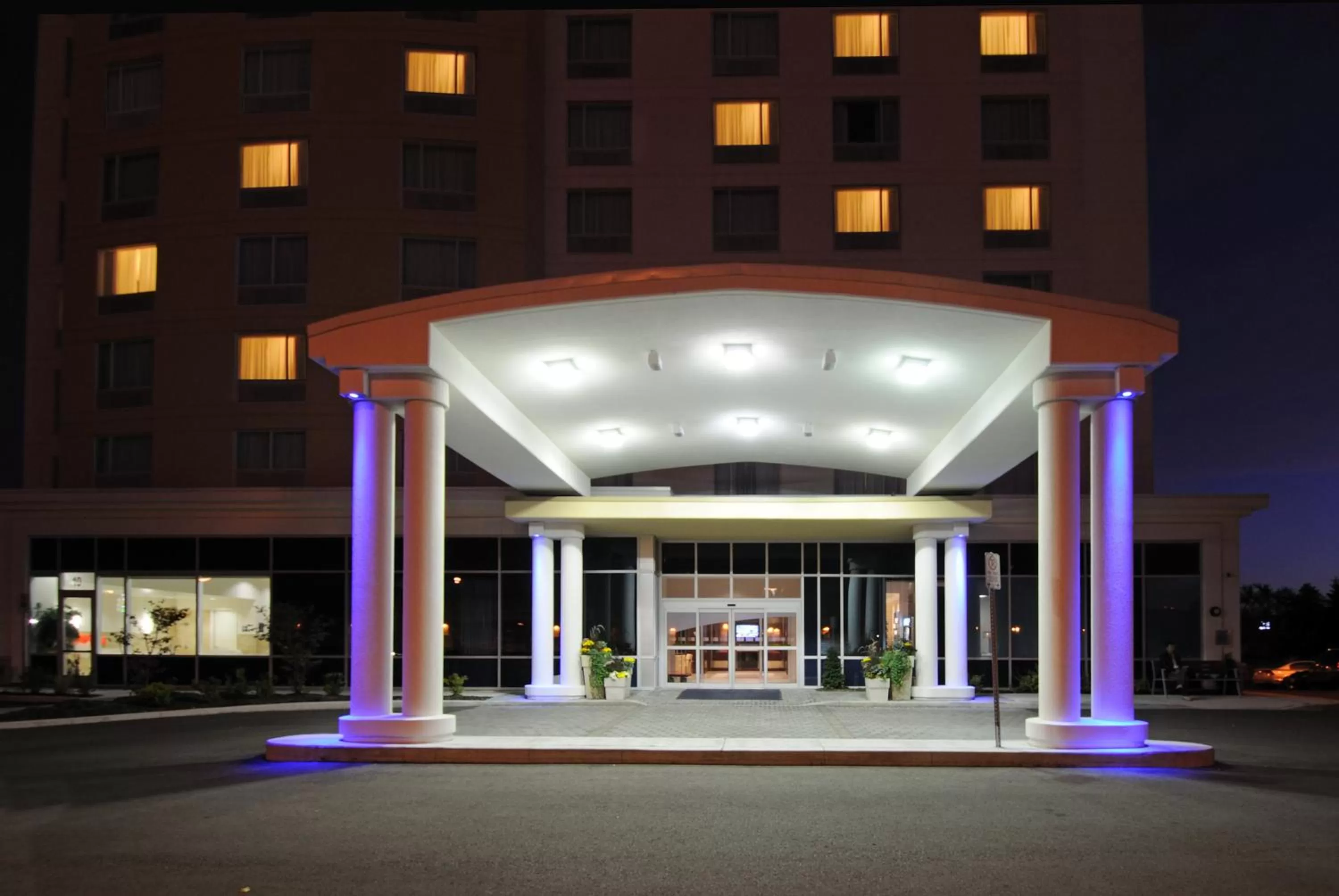 Property building in Holiday Inn Express Hotel & Suites Toronto - Markham by IHG