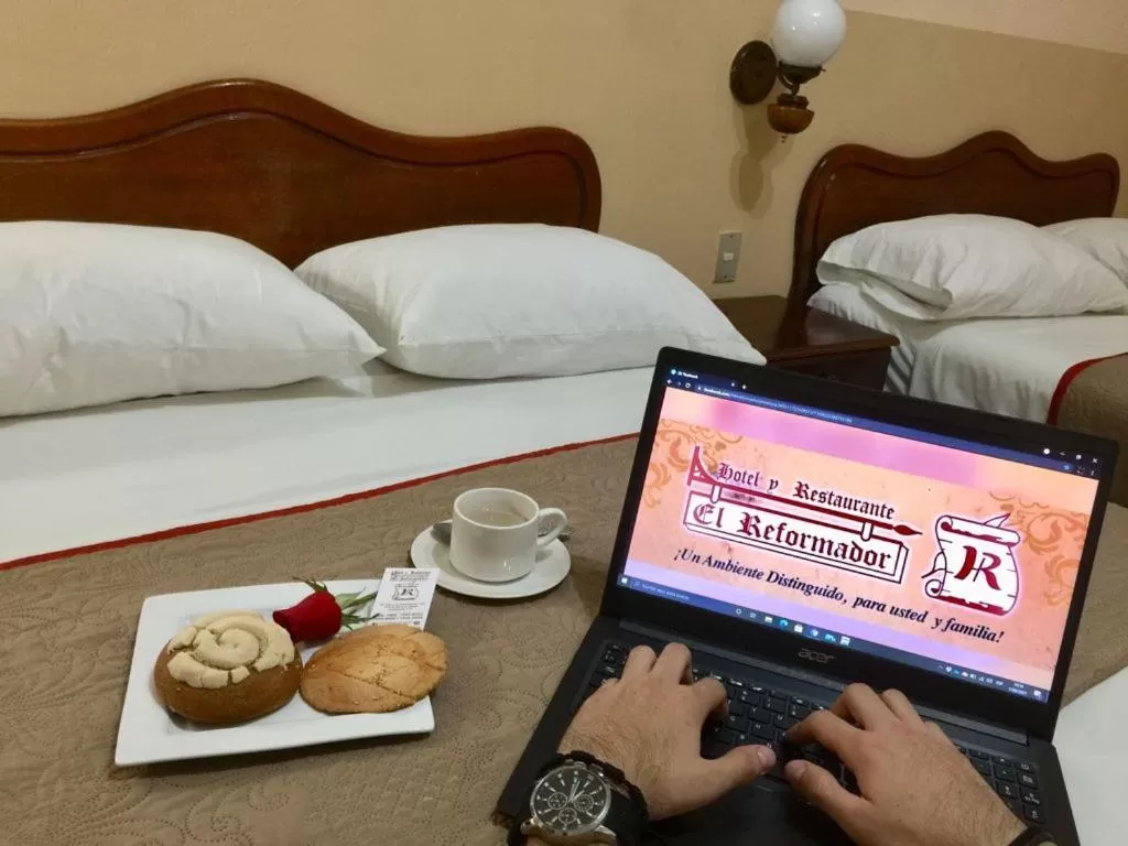 Bed in Hotel El Reformador