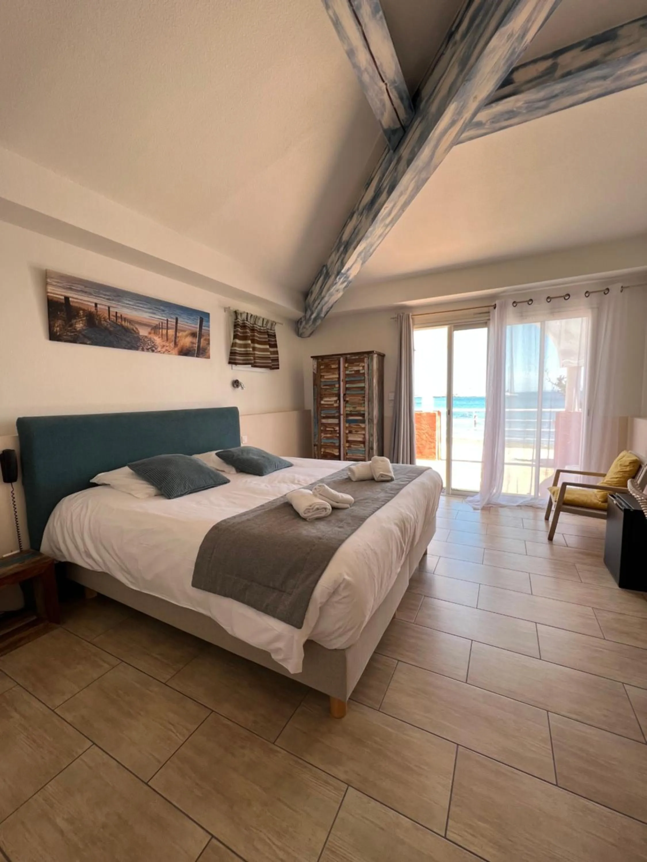 Bed in Hotel La Potiniere